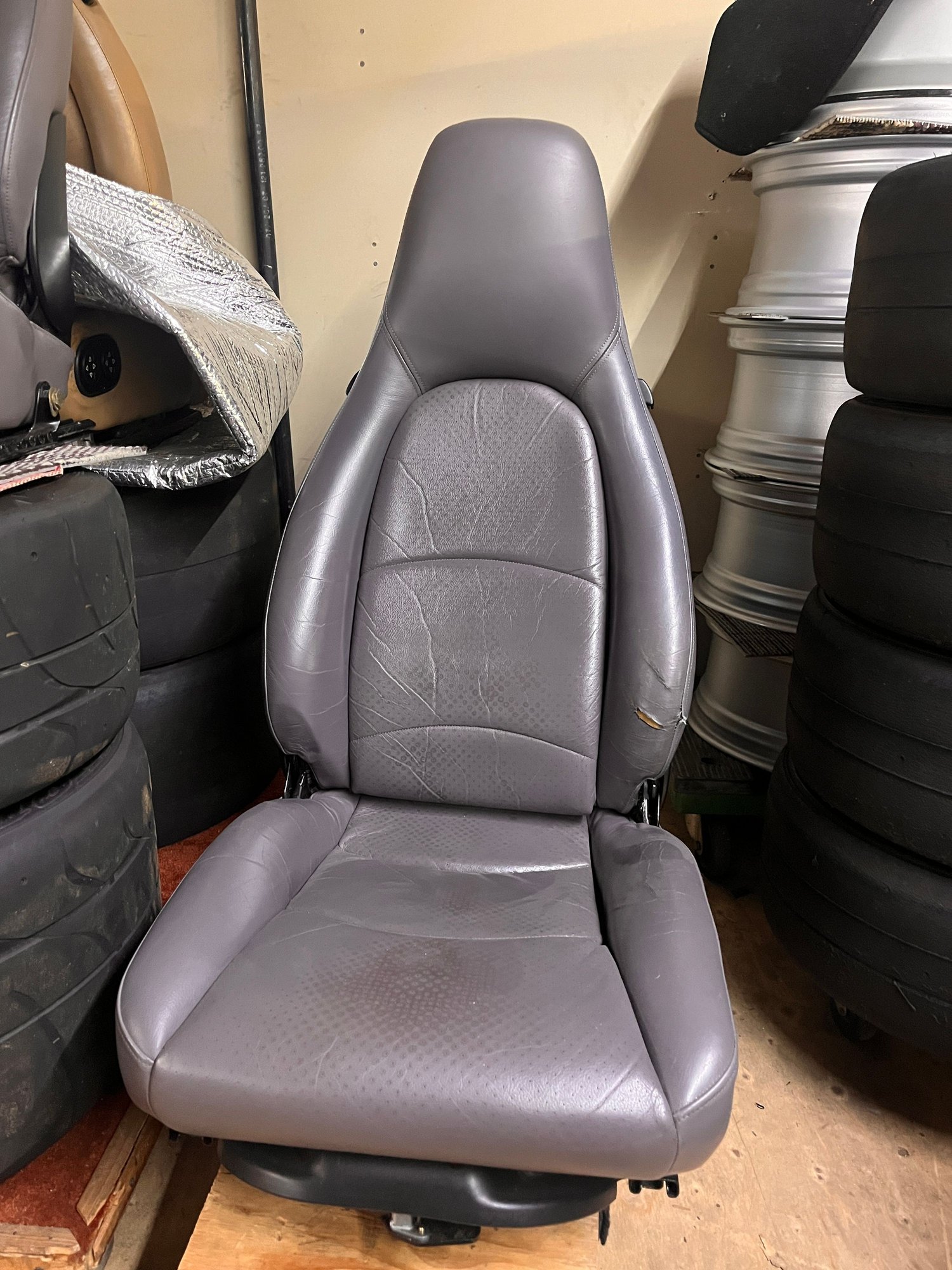 Interior/Upholstery - Porsche 993 front seats Classic Gray 8way / 4way - Used - San Carlos, CA 94070, United States