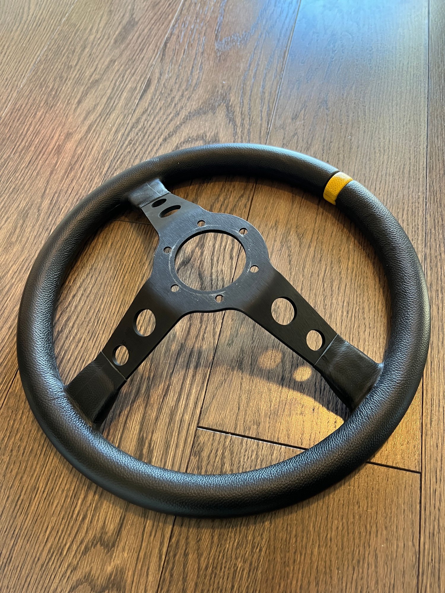 Steering/Suspension - Momo Mod 7 Steering Wheel - Used - 0  All Models - Las Vegas, NV 89101, United States