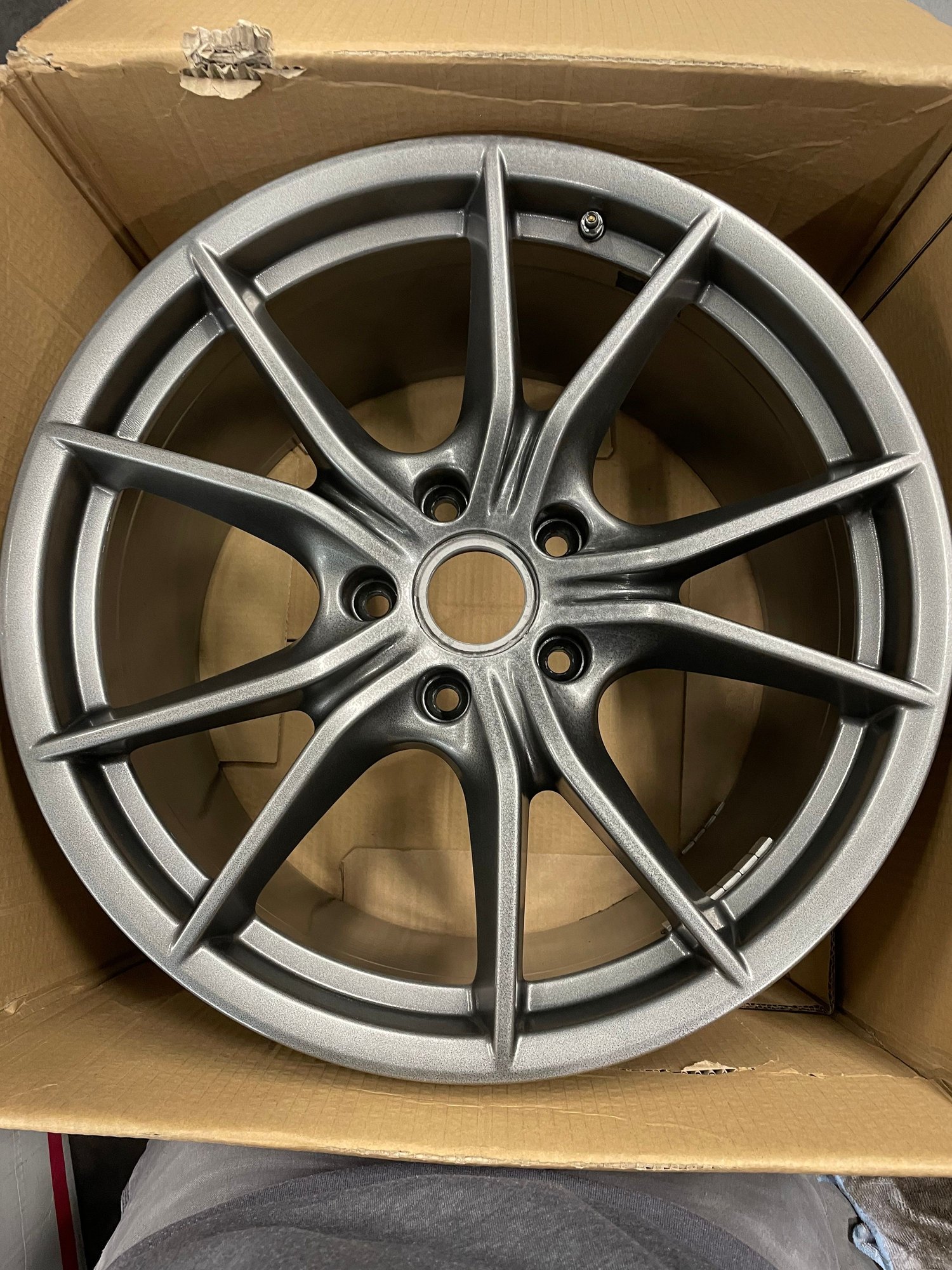 Wheels and Tires/Axles - 991.2 Carrera wheels for T, S, Base narrow body cars - Used - 2017 to 2019 Porsche 911 - Harrisonburg, VA 22801, United States