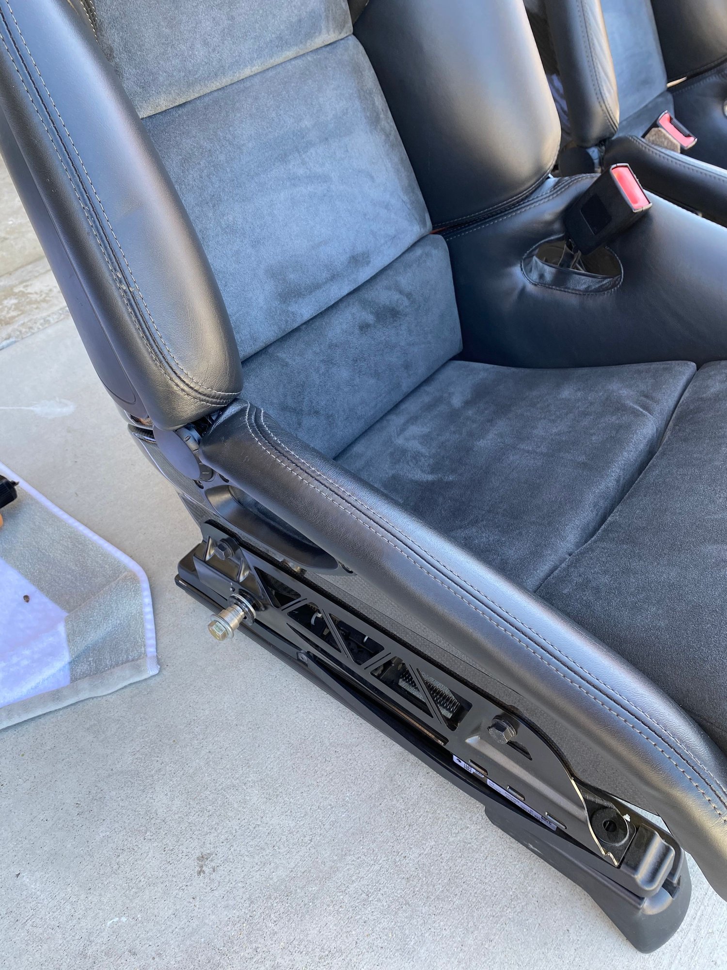 Interior/Upholstery - 997 GT3 Carbon Folding Bucket Seats!! - Used - 2005 to 2012 Porsche Carrera - 2006 to 2012 Porsche Cayman - San Diego, CA 92111, United States