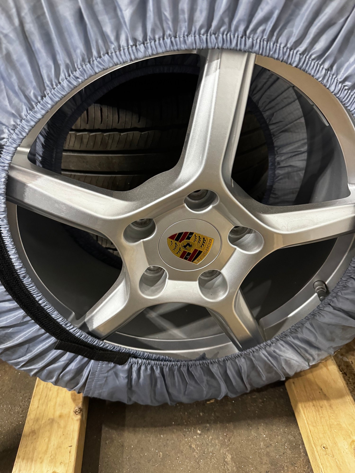 Wheels and Tires/Axles - Cayman/Boxster 18" Winter Wheel and Tire package - Used - 2013 to 2026 Porsche 718 - Hyannis, MA 02632, United States