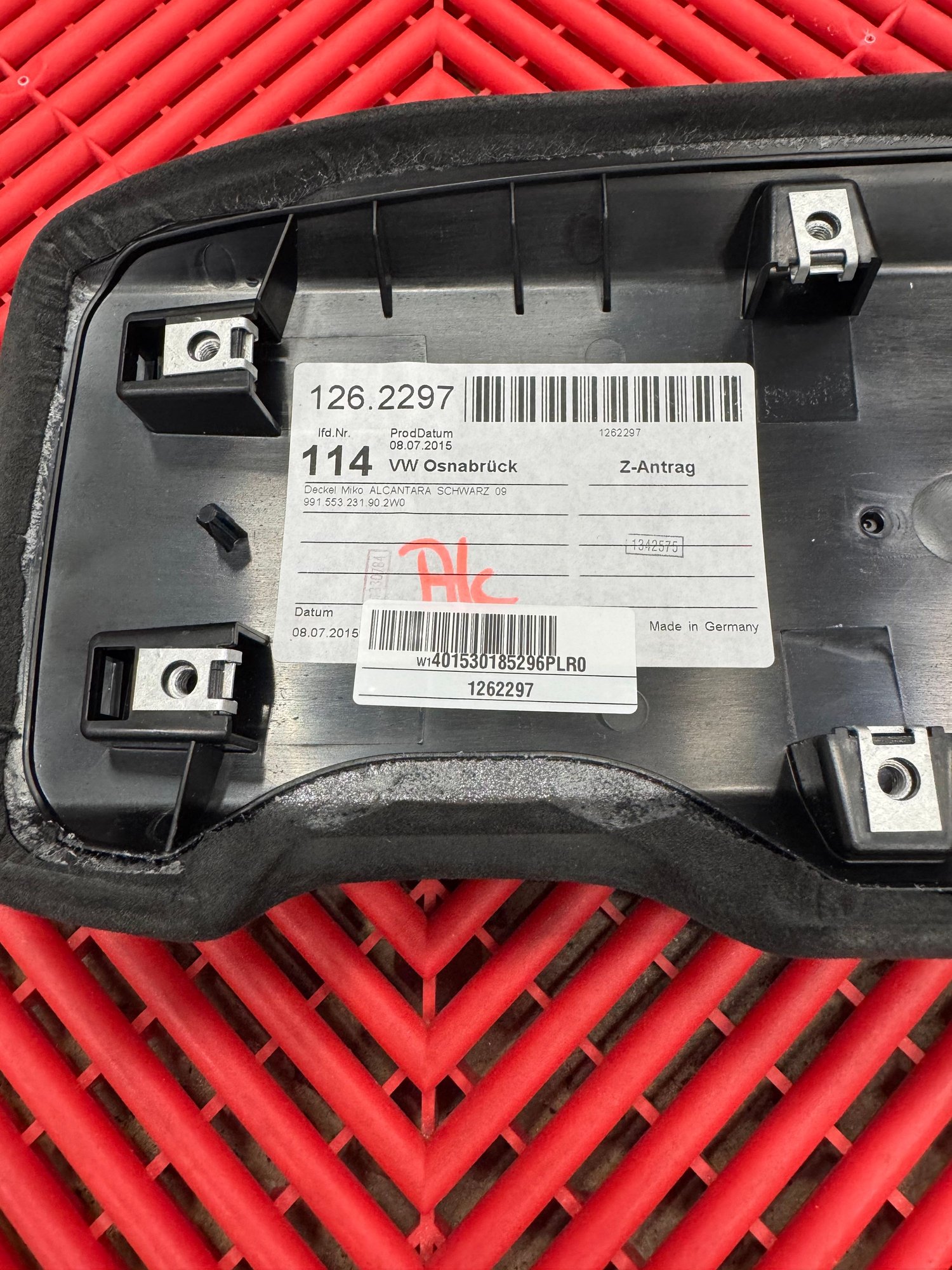 Interior/Upholstery - Console Lid in Alcantara for 991.1 and 981 models - Used - 0  All Models - Gainesville, FL 32608, United States