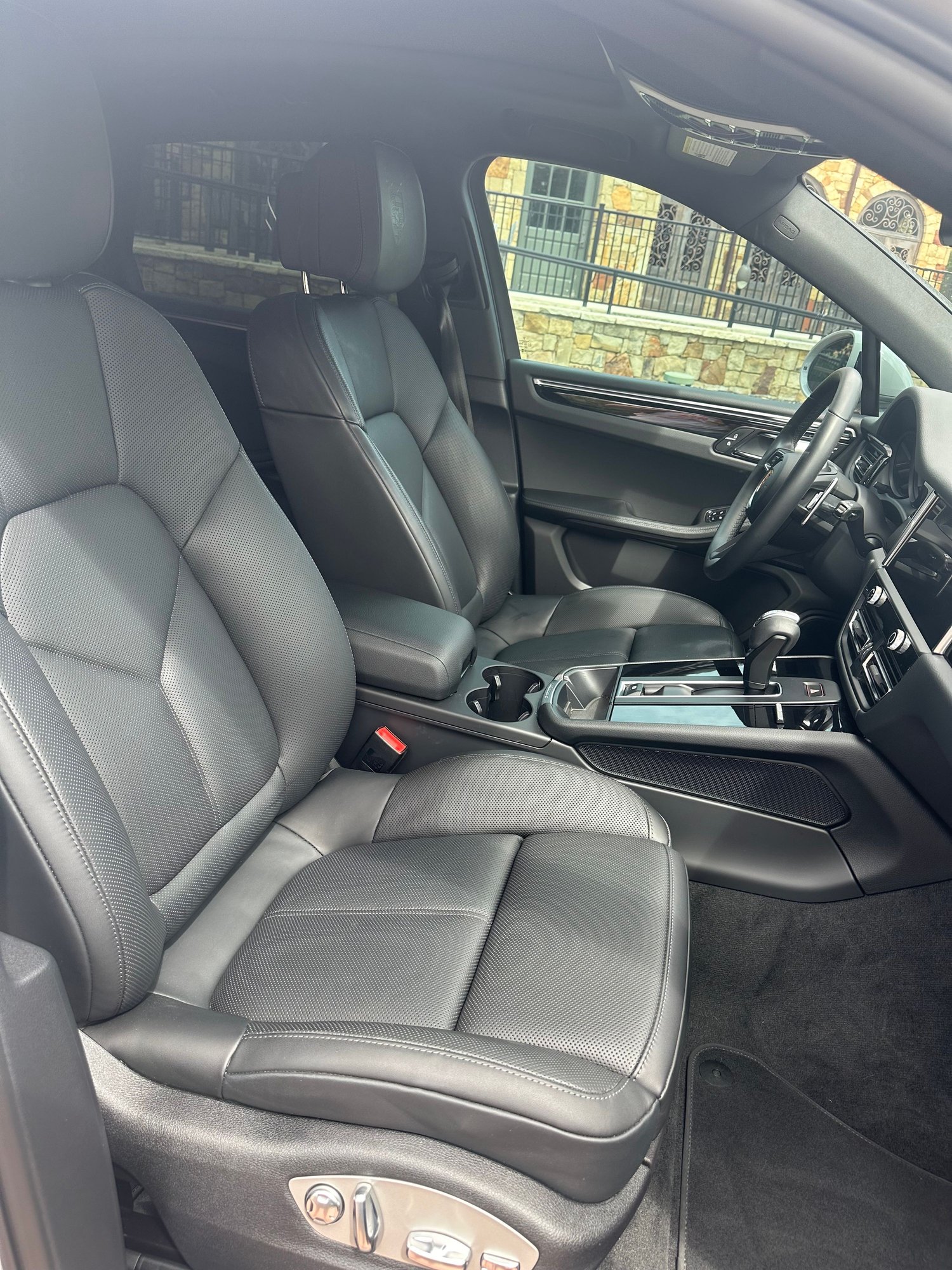 2023 Porsche Macan - 2023 custom spec macan - Used - VIN WP1AA2A53PLB16162 - 4,400 Miles - 4 cyl - AWD - Automatic - SUV - Other - Frisco, TX 75033, United States