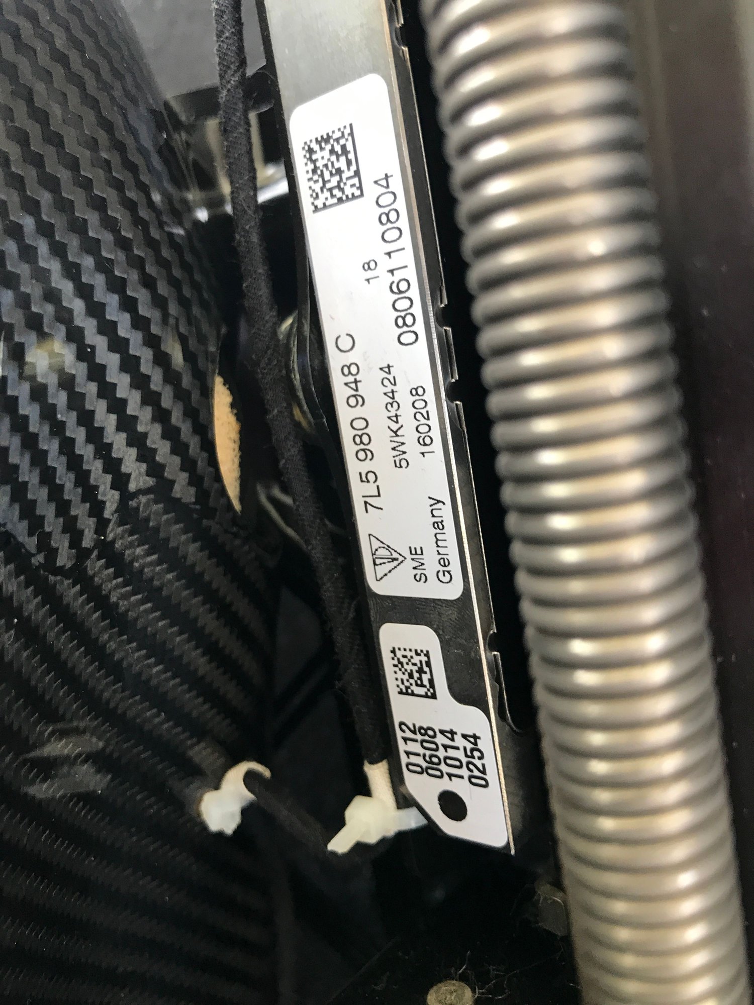 Interior/Upholstery - 987 GT2 carbon fiber racing seats - Used - 2007 to 2012 Porsche Cayman - Annapolis, MD 21401, United States