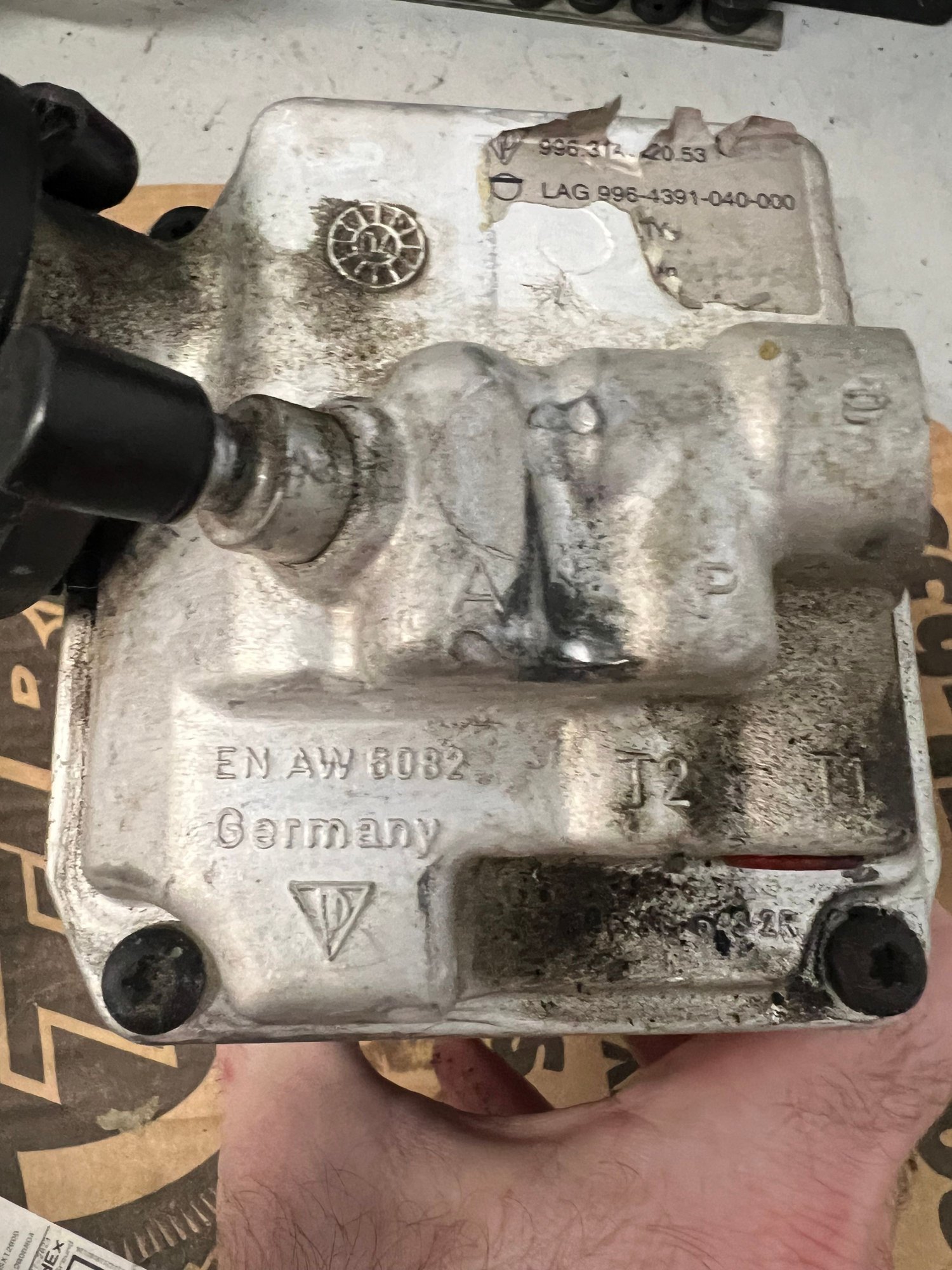 2004 Porsche GT3 - 996 GT3 power steering pump and reservoir - Accessories - $700 - Tampa, FL 33603, United States