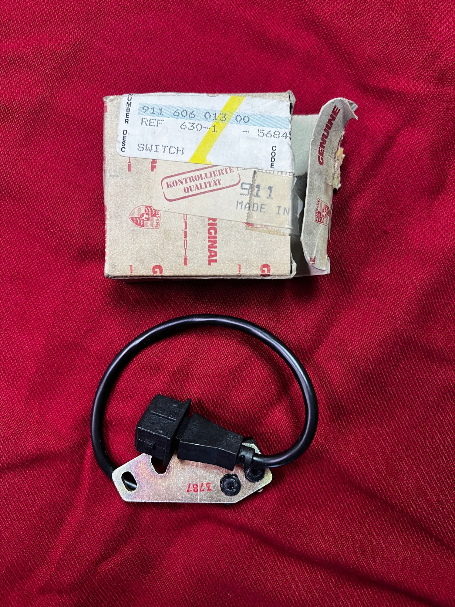 Miscellaneous - Porsche 911 MicroSwitch 911 606 013 00 - New - All Years Porsche 911 - Tulsa, OK 74145, United States