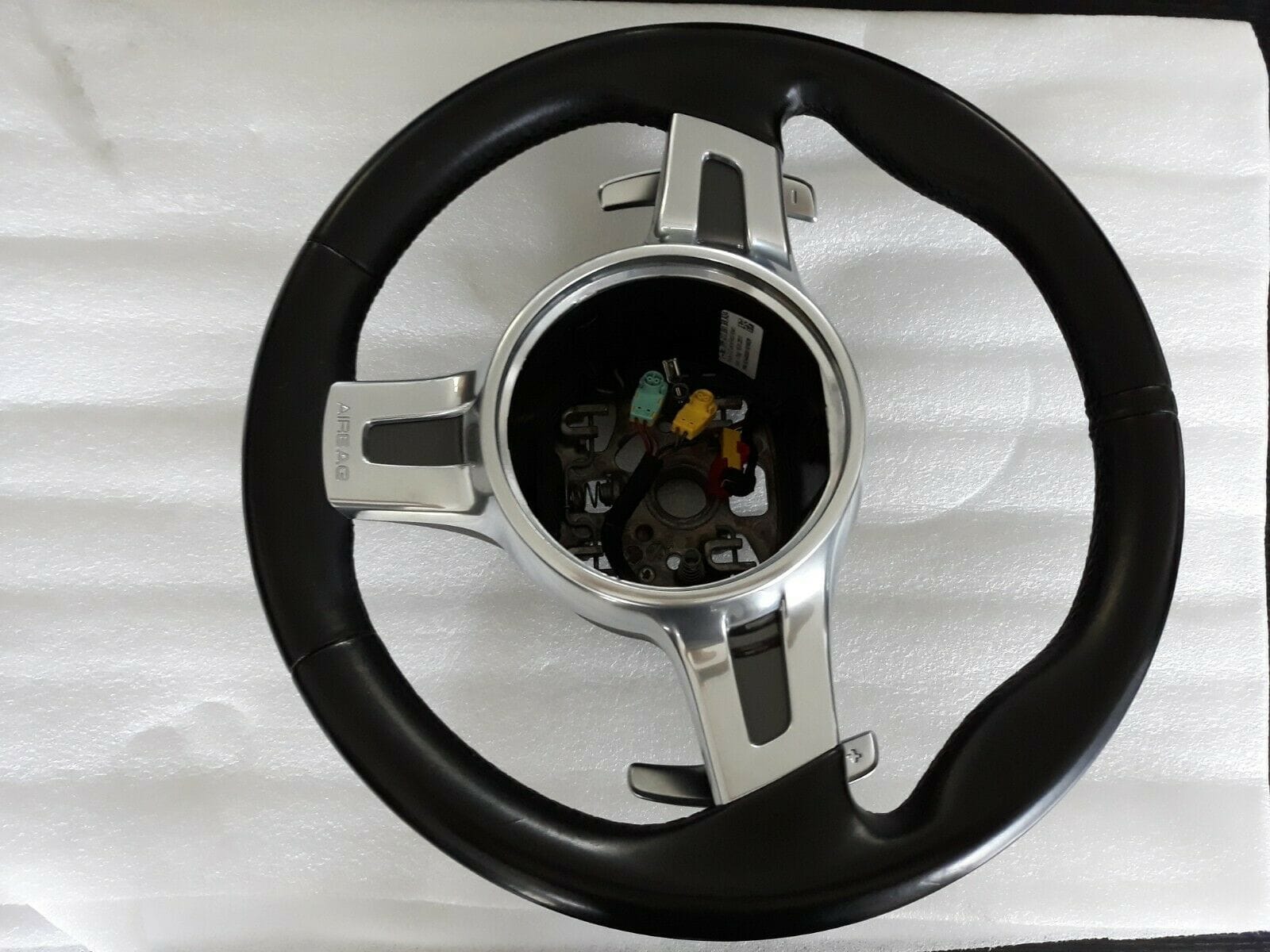 Steering/Suspension - OEM sport design steering wheel (with paddles) for 991, 997, 981, 987 - like new - Used - 9400, Belgium