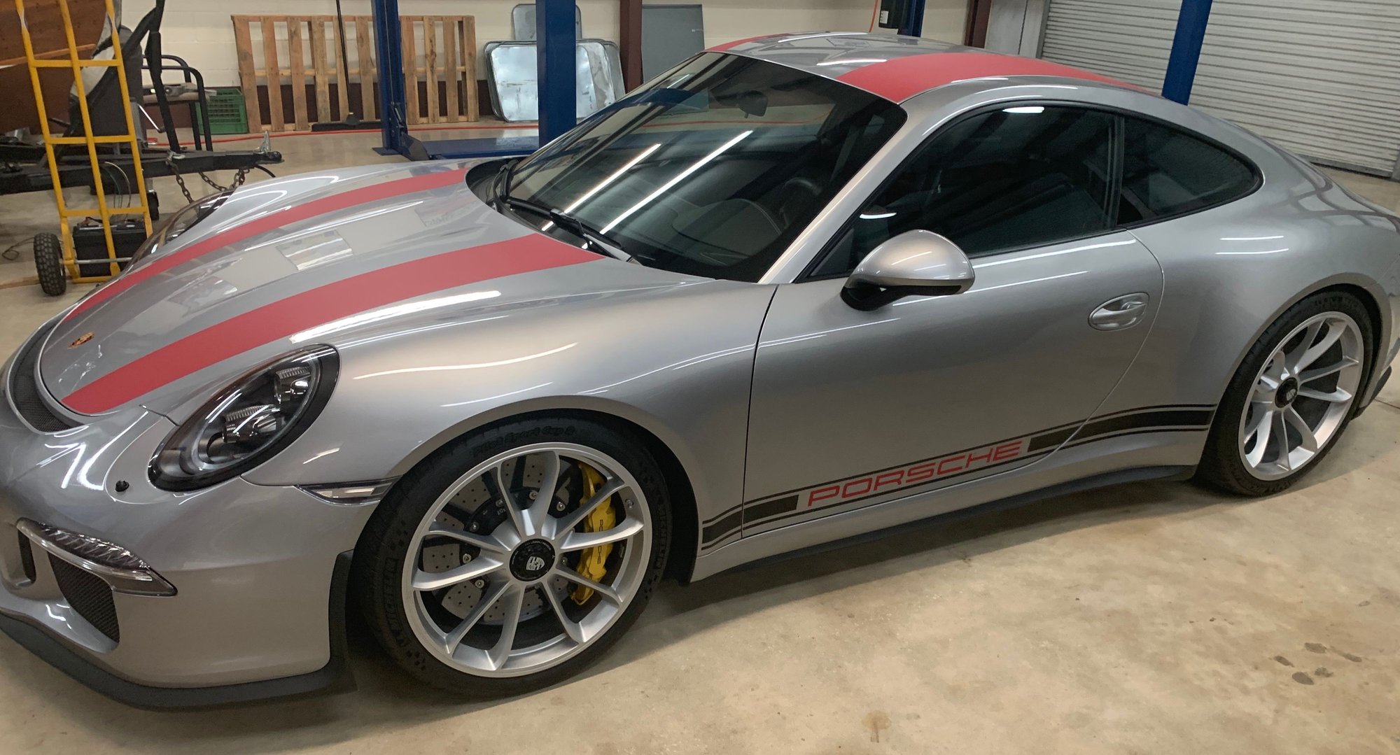 2016 Porsche 911 - Mint 2016 Porsche 911R for sale - Used - VIN WPOAF2A94GS195157 - 5,420 Miles - Manual - Coupe - Silver - Jacksonville, FL 32210, United States