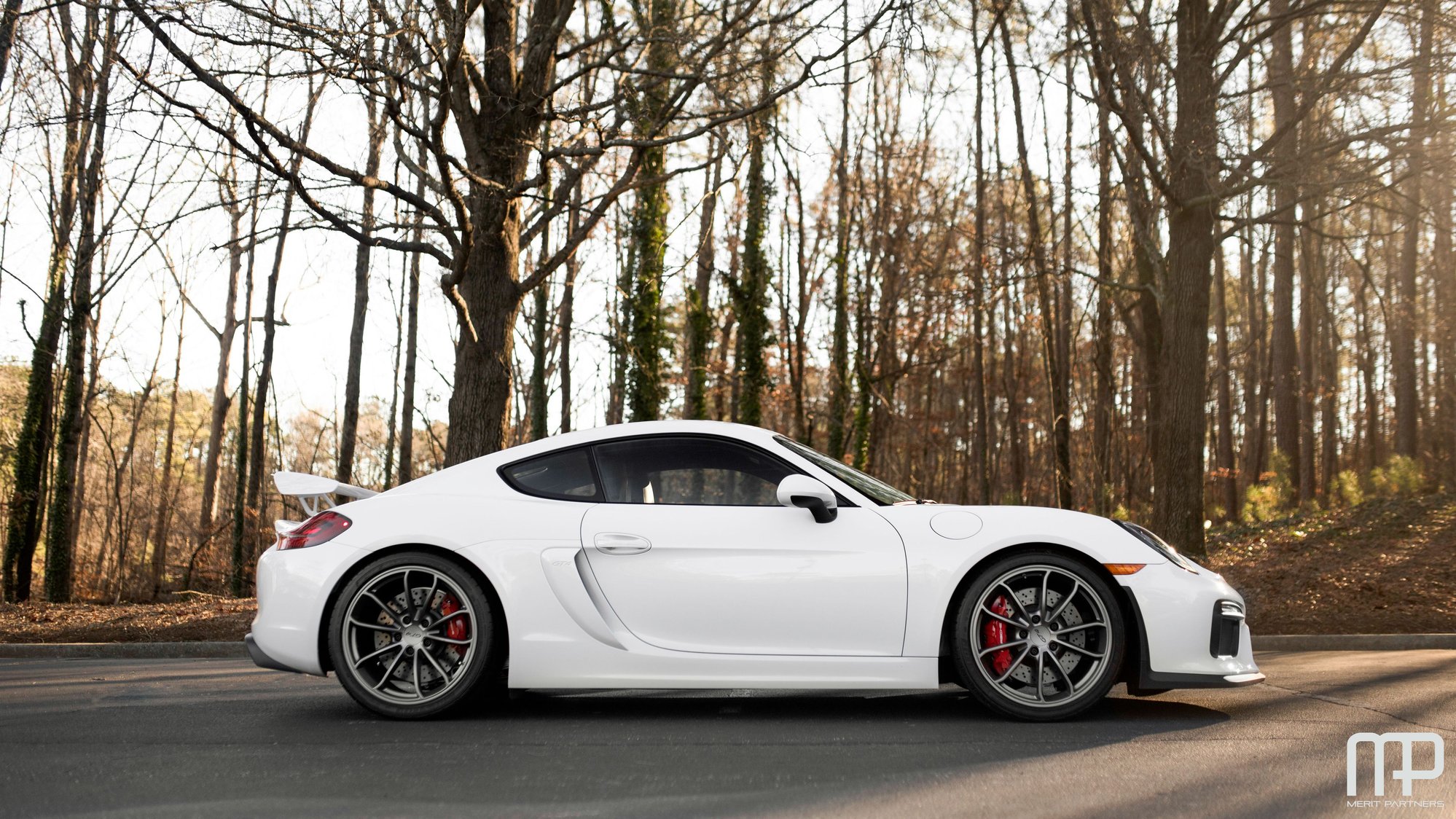 2016 Porsche Cayman GT4 - 2016 Porsche Cayman GT4 - Used - VIN WP0AC2A86GK197749 - 825 Miles - 6 cyl - 2WD - Manual - Coupe - White - Atlanta, GA 30360, United States