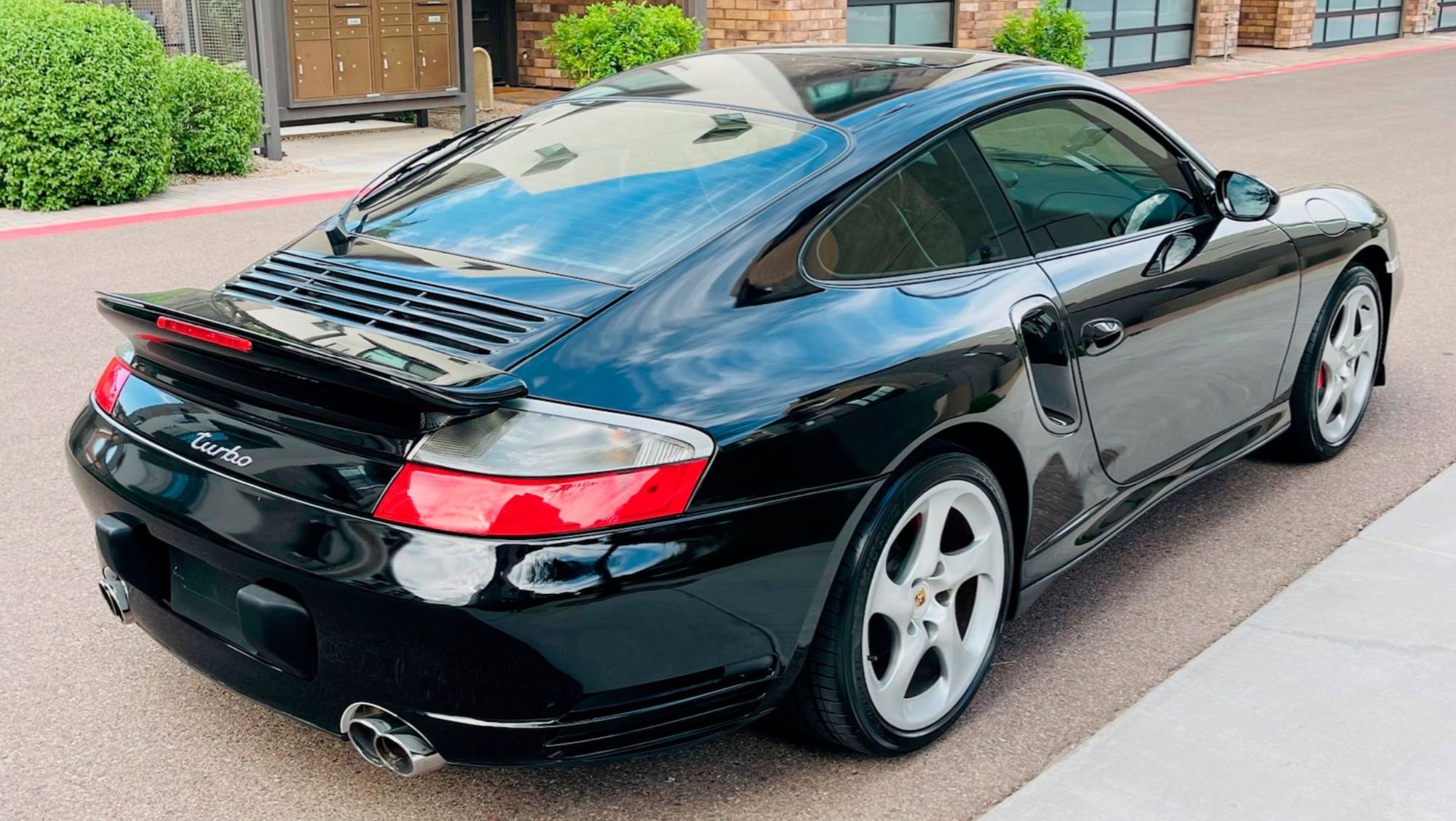 2003 Porsche 911 - 2003 Porsche 911 Turbo in Las Vegas! - Used - VIN WP0AB29903S685573 - 104,800 Miles - 6 cyl - AWD - Automatic - Coupe - Black - Las Vegas, NV 89118, United States