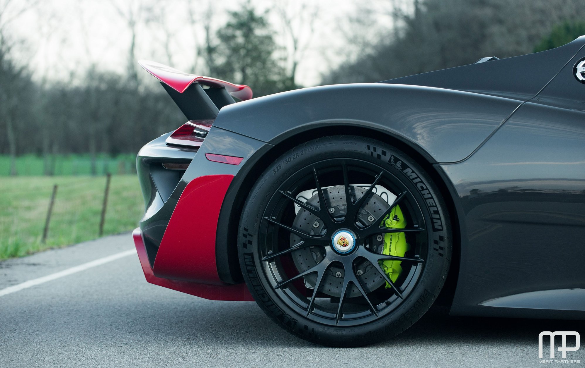 2015 Porsche 918 Spyder - 2015 Porsche 918 Spyder Weissach Paint to Sample Grey / Black - Used - VIN WP0CA2A18FS800829 - 4,873 Miles - Atlanta, GA 30360, United States