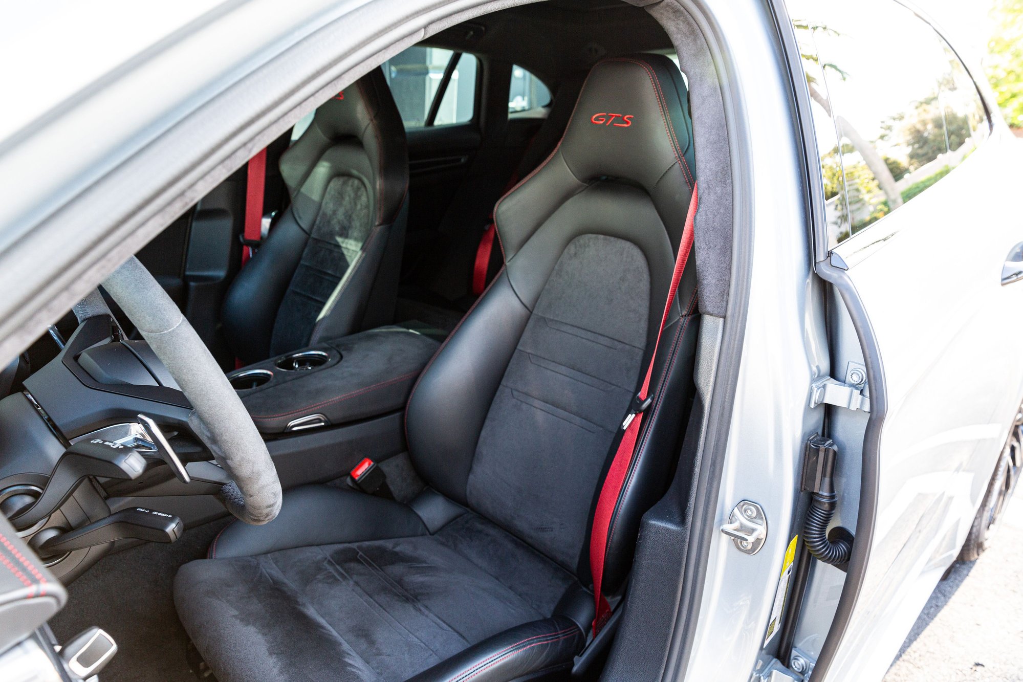 2022 Porsche Panamera - 2022 Porsche Panamera GTS Sport Turismo - Used - VIN WP0CG2A70NL17XXXX - 17,750 Miles - 8 cyl - AWD - Automatic - Wagon - Silver - West Palm Beach, FL 33407, United States