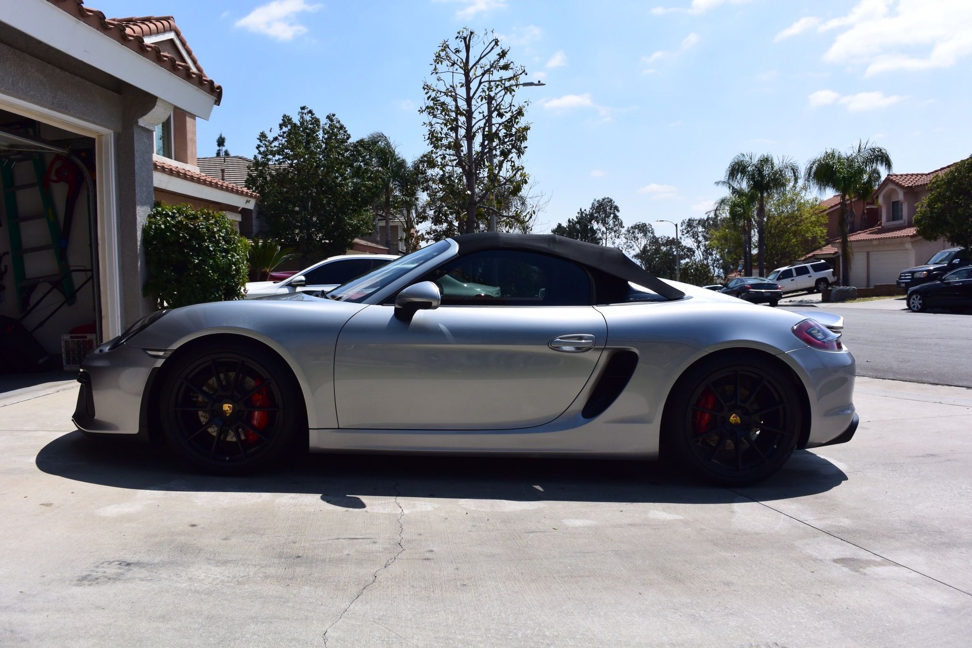 2016 Porsche Boxster - 2016 Porsche Boxster Spyder - Used - VIN WP0CC2A82GS152669 - 7,670 Miles - 6 cyl - 2WD - Manual - Convertible - Silver - Alta Loma, CA 91701, United States