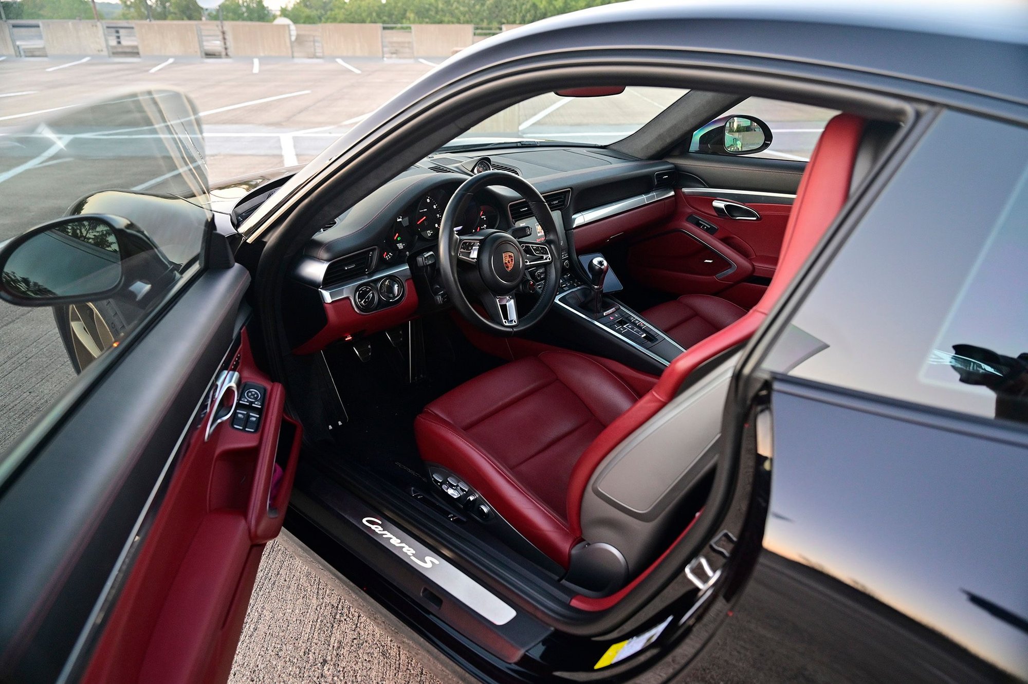 2017 Porsche 911 - 2017 Porsche 911 991.2 - Carrera S - 7 Speed Manual - Black - Used - VIN WP0AB2A95HS123865 - 37,500 Miles - 6 cyl - 2WD - Manual - Coupe - Black - Minneapolis, MN 55431, United States