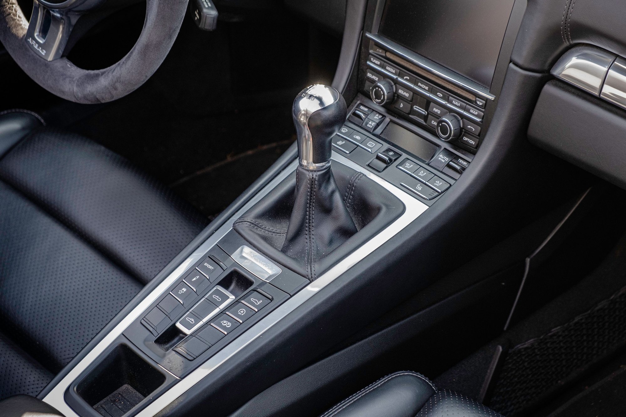 2014 Porsche Boxster - 2014 Boxster S For Sale - White/Black  6 Speed Manual   24,xxx Miles - Used - VIN WP0CB2A86EK140587 - 24,800 Miles - 6 cyl - 2WD - Manual - Convertible - White - Andover, MA 01810, United States