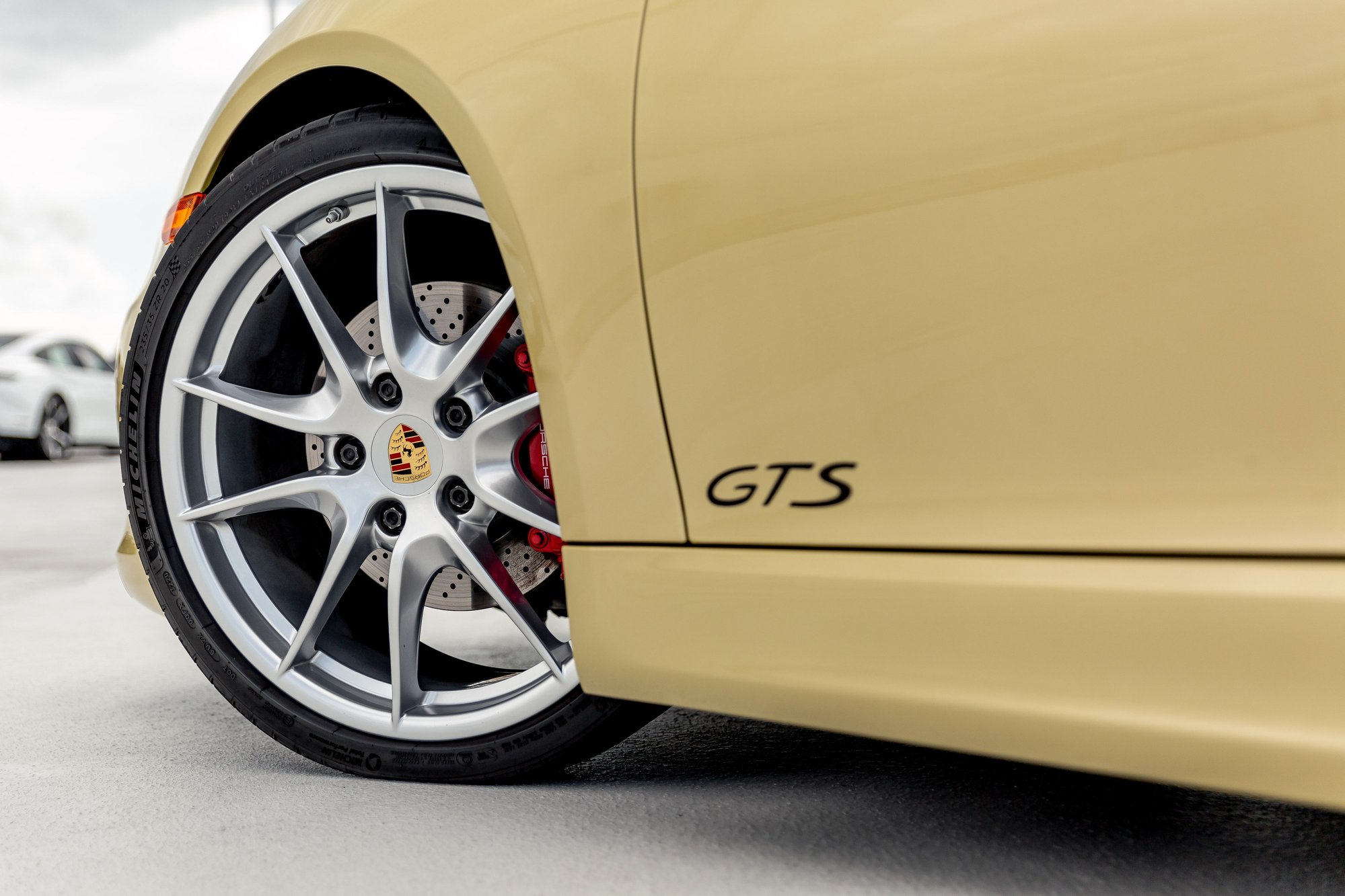 2015 Porsche Cayman - 2015 Cayman GTS Lime Gold Metallic - Used - VIN WP0AB2A80FK184139 - 3,289 Miles - 6 cyl - 2WD - Manual - Coupe - Gold - Orlando, FL 32811, United States
