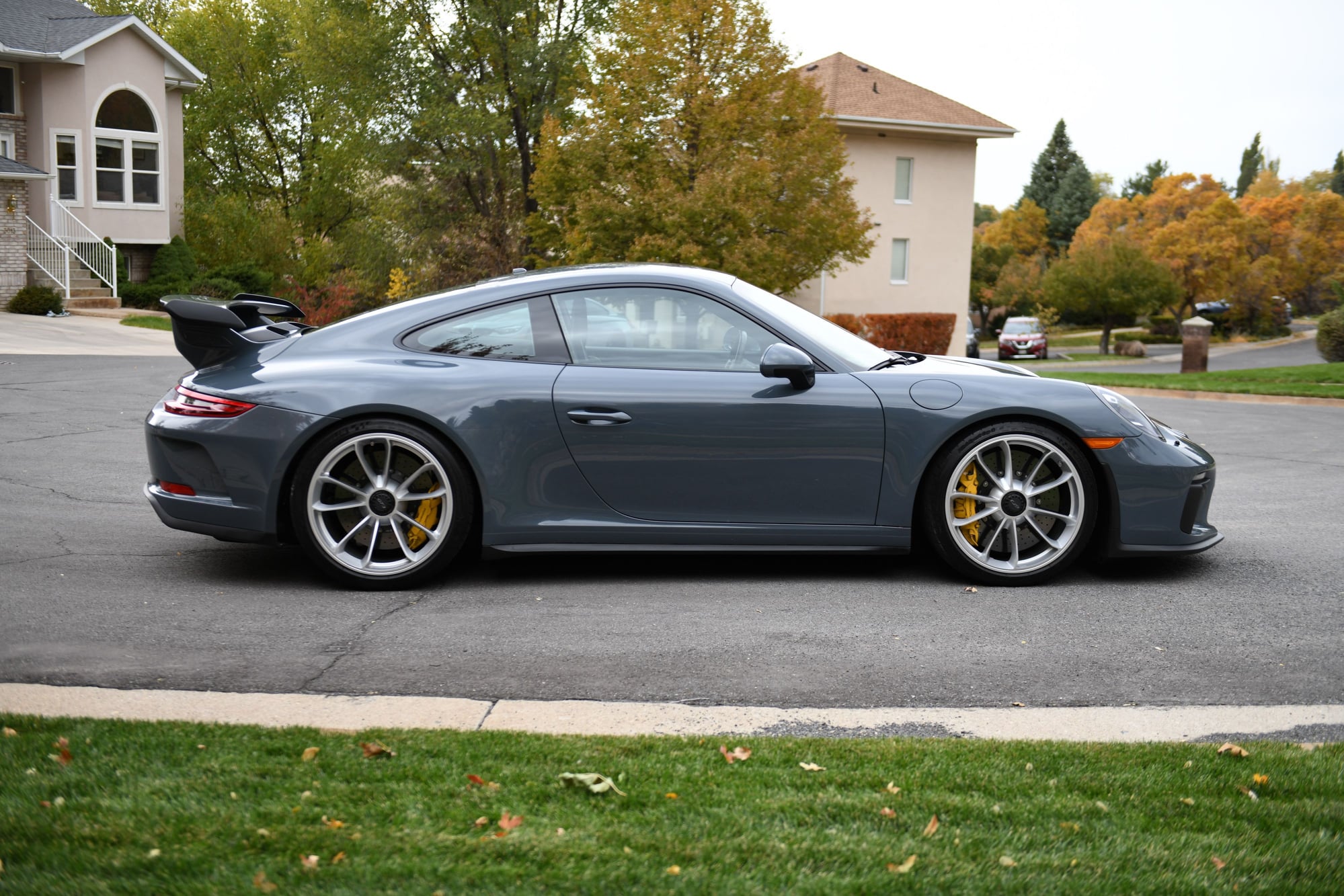 2018 Porsche GT3 - 2018 Porsche 911 GT3 6-Speed Manual Graphite Blue Metallic - Used - VIN WP0AC2A90JS175892 - 6,317 Miles - 6 cyl - 2WD - Manual - Coupe - Blue - Centerville, UT 84014, United States