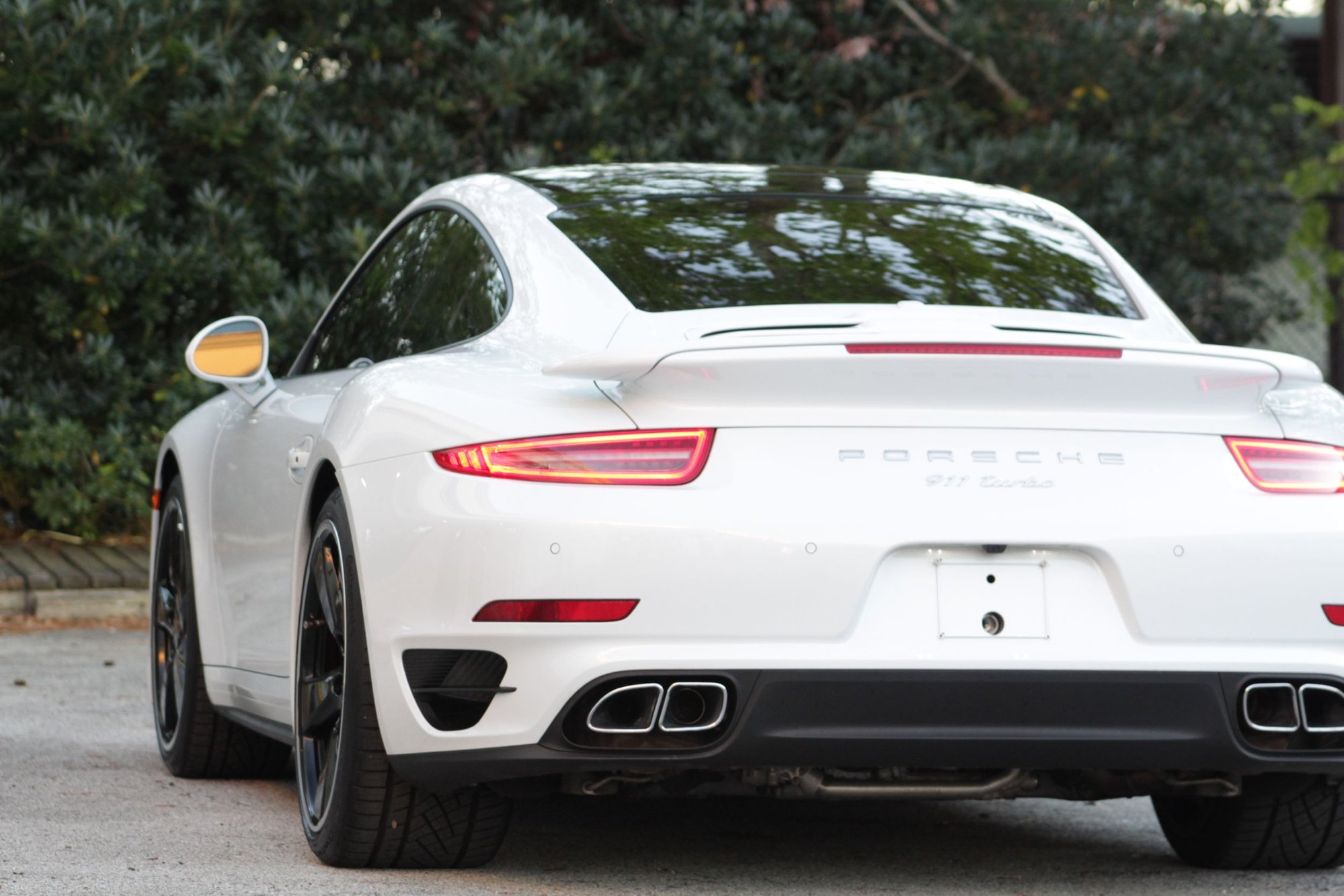 2015 Porsche 911 - '15 Porsche 911 Turbo 17K miles - Used - VIN WP0AD2A91FS166753 - 17,770 Miles - 6 cyl - AWD - Automatic - Coupe - White - Jacksonville, FL 32246, United States