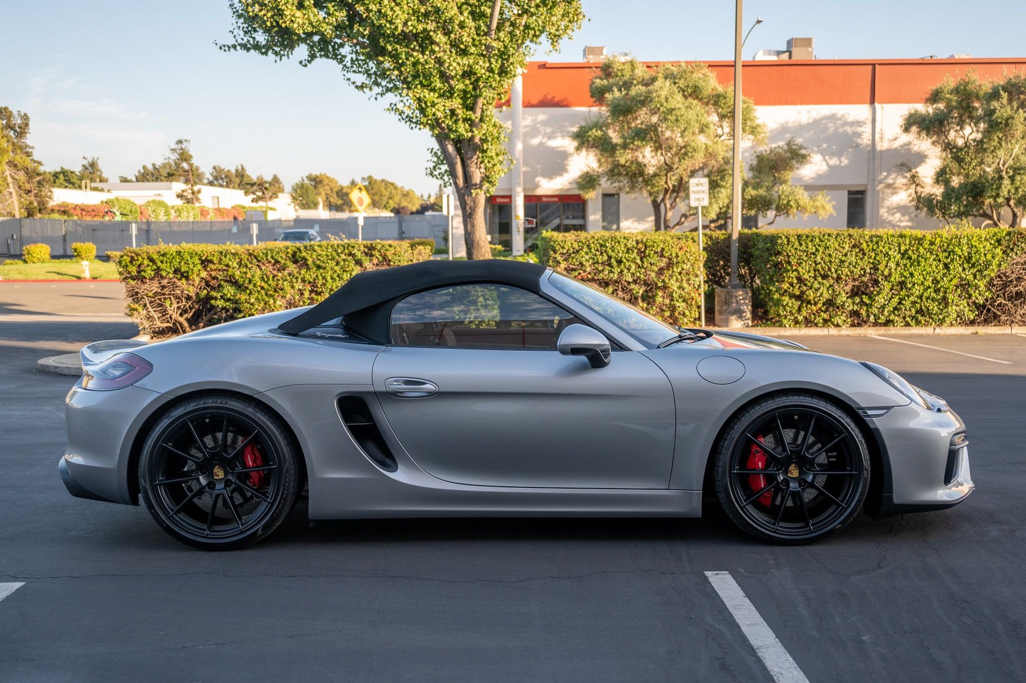 2016 Porsche Boxster - 2016 Boxster Spyder | GT Silver | Spyder Garnet Red Interior | Great spec | 8500~ mi - Used - VIN WP0CC2A82GS152669 - 8,500 Miles - 6 cyl - 2WD - Manual - Convertible - Silver - San Jose, CA 95035, United States