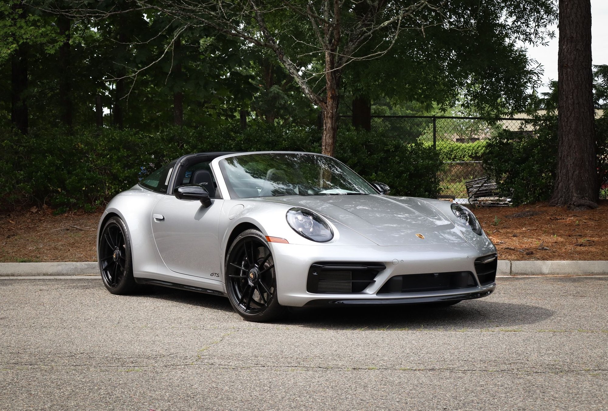 2022 Porsche 911 - 2022 Porsche 911 Targa 4 GTS-Porsche Certified - Used - VIN WP0BB2A9XNS231835 - 6,278 Miles - 6 cyl - AWD - Automatic - Convertible - Silver - Richmond, VA 23113, United States