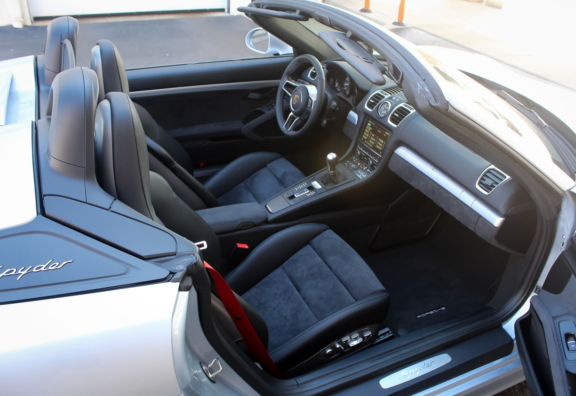 2016 Porsche Boxster - 2016 Boxster Spyder-330 miles!! - Used - VIN WP0CC2A84GS152432 - 330 Miles - 6 cyl - 2WD - Manual - Coupe - Silver - Richmond, VA 23113, United States