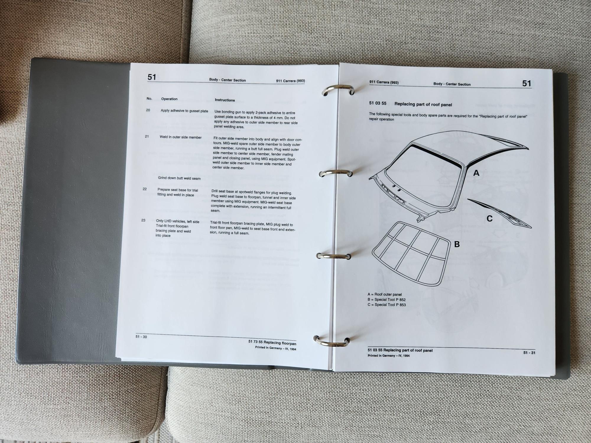 Miscellaneous - FS: 993 Workshop Service Manuals Volumes 1-8 - Used - 1995 to 1998 Porsche 911 - Montreal, QC H3J, Canada