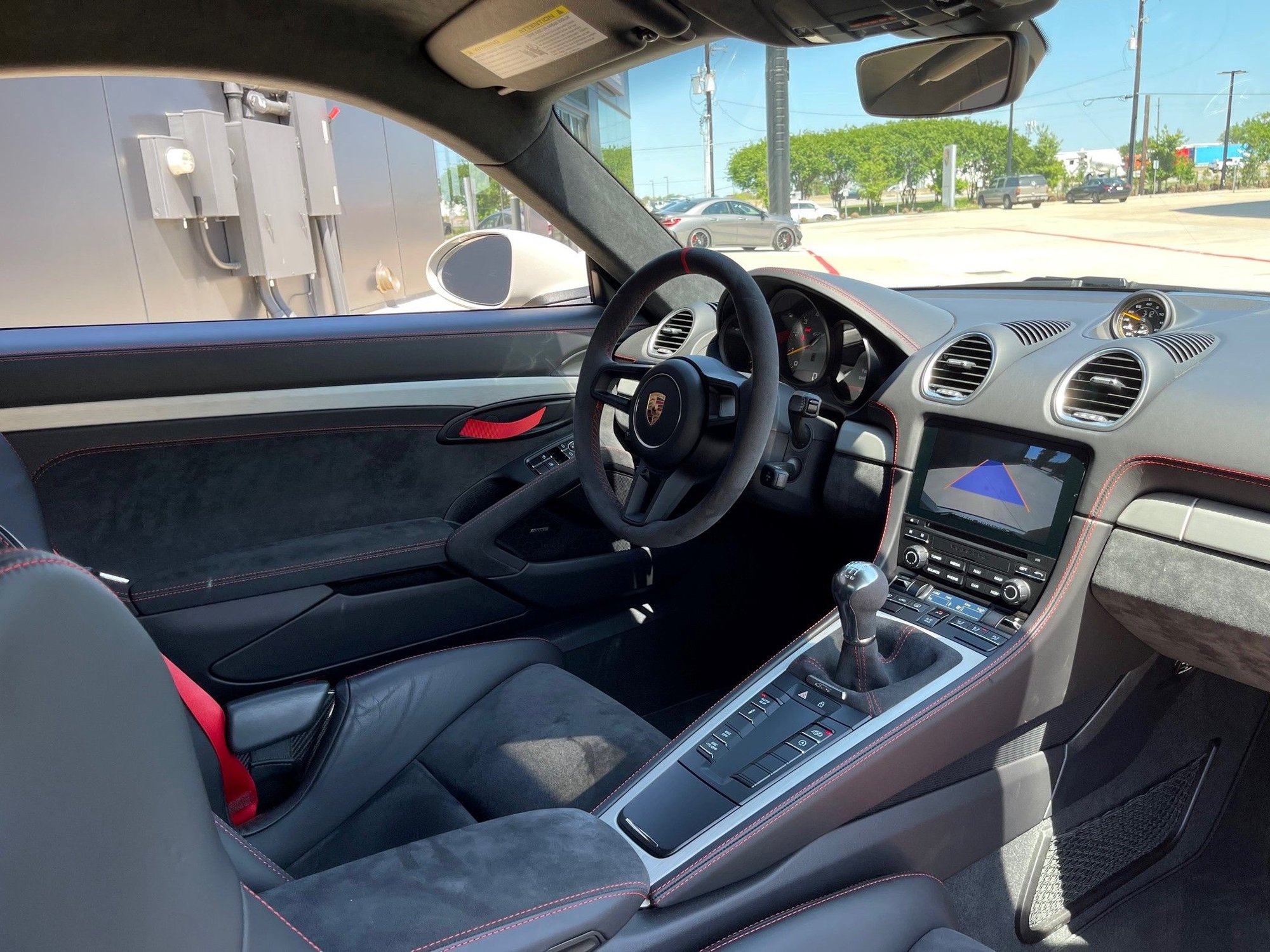 2020 Porsche 718 Cayman - 2020 718 GT4 (CHALK) - Used - VIN WP0AC2A83LK289153 - 3,607 Miles - 6 cyl - 2WD - Manual - Coupe - Other - Houston, TX 77090, United States