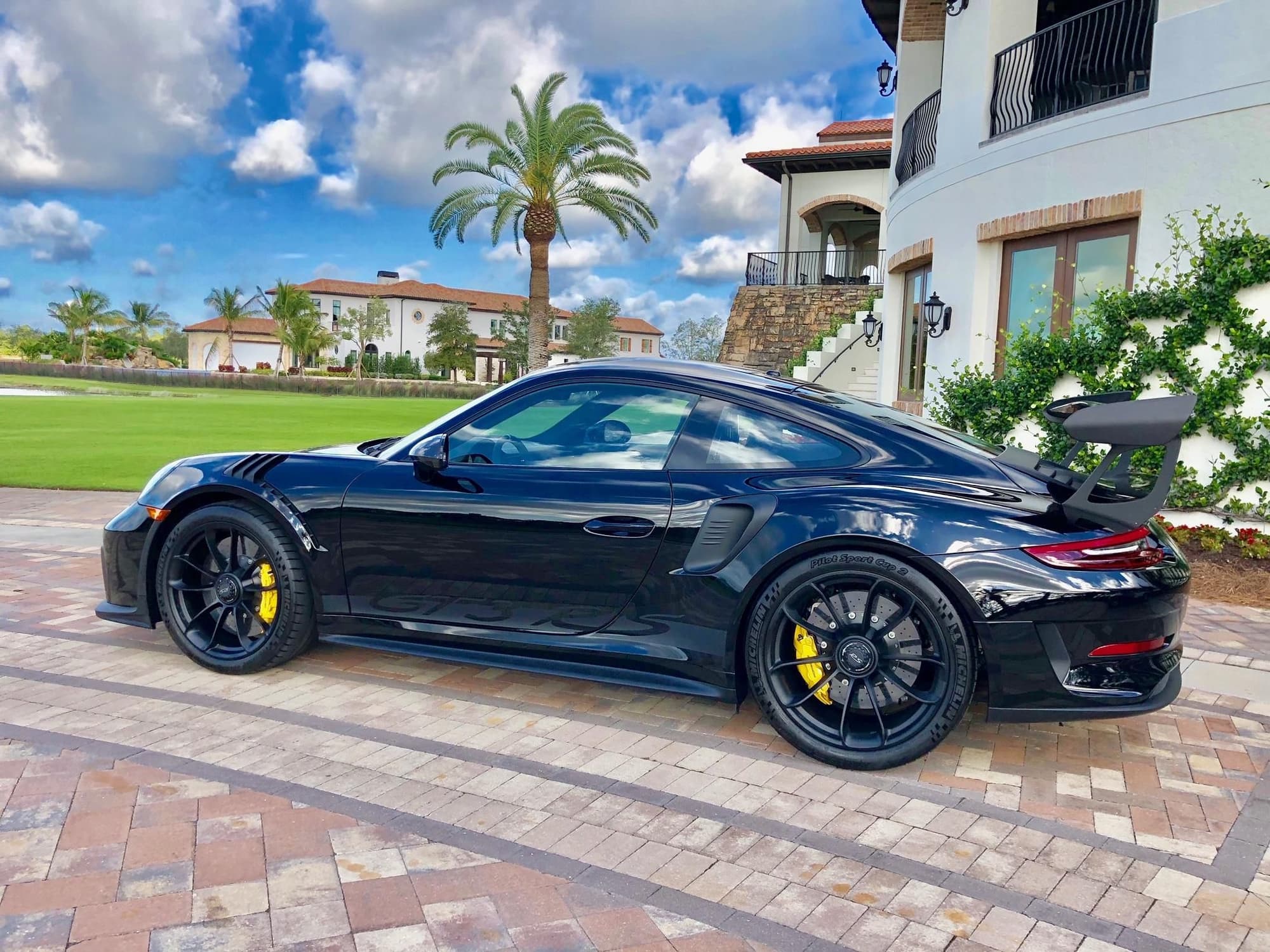 2019 Porsche GT3 - 2019 Porsche 911 GT3 RS (Weissach Package) - New - VIN WP0AF2A99KS164592 - 16 Miles - 6 cyl - 2WD - Automatic - Coupe - Black - Fort Lauderdale, FL 33311, United States