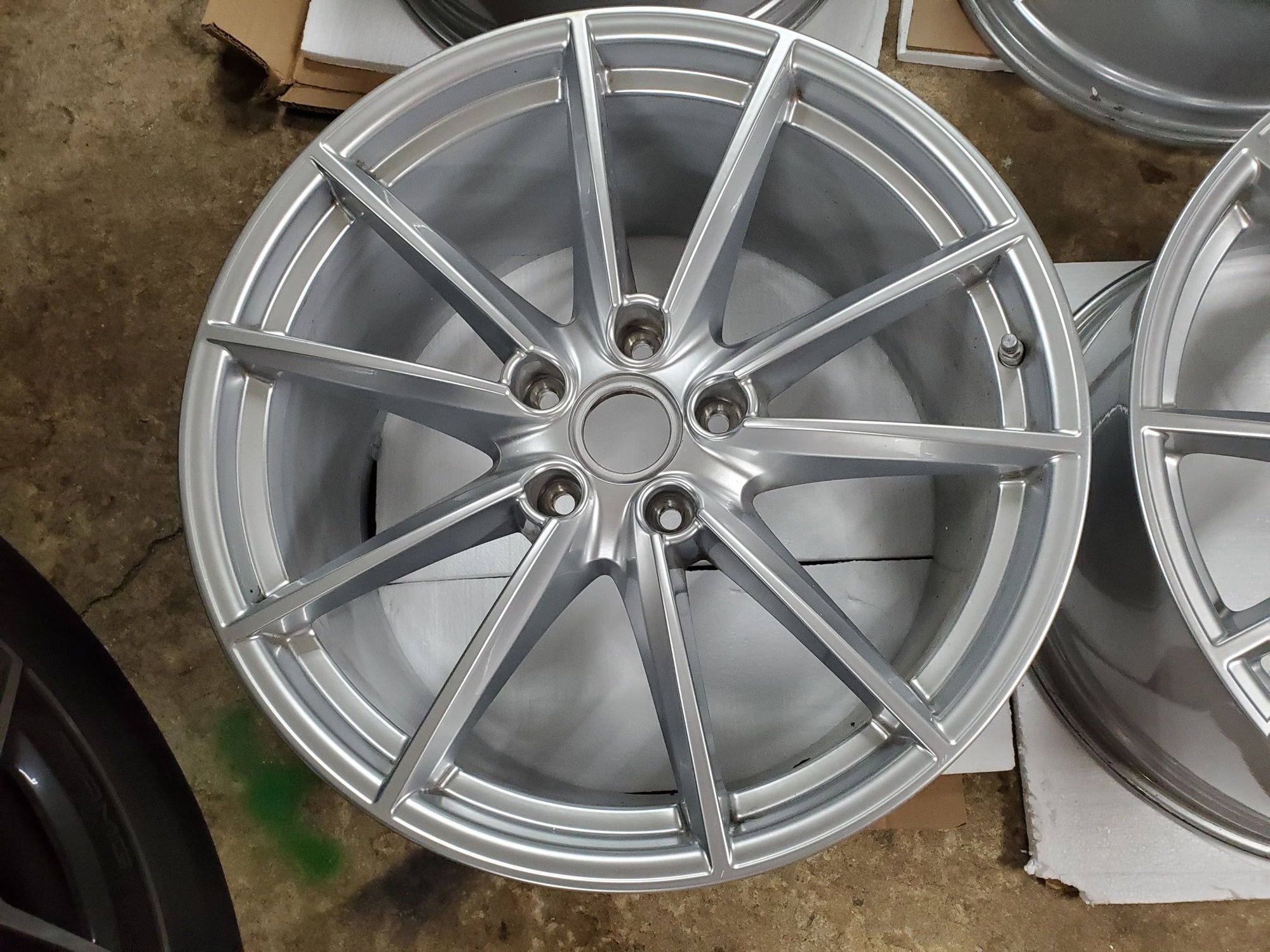 Wheels and Tires/Axles - OEM Porsche 911 992 20"/21" Wheel Set For Sale - Used - 2021 Porsche 911 - Greenville, SC 29615, United States