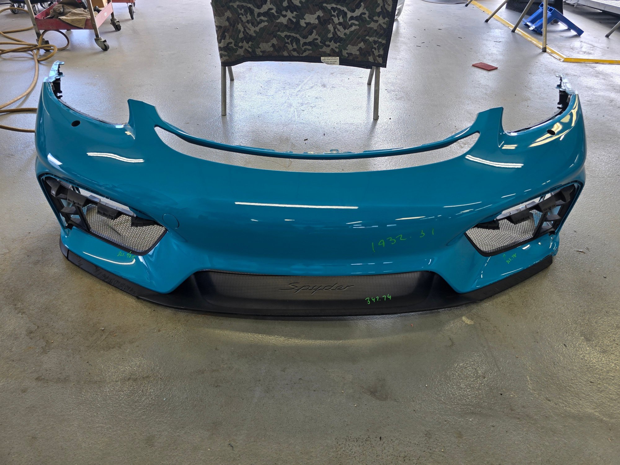 Exterior Body Parts - Porsche OEM 982 GT4/Spyder Front Bumper/Grilles/Partial Lip - Used - Treasure Island, FL 33706, United States