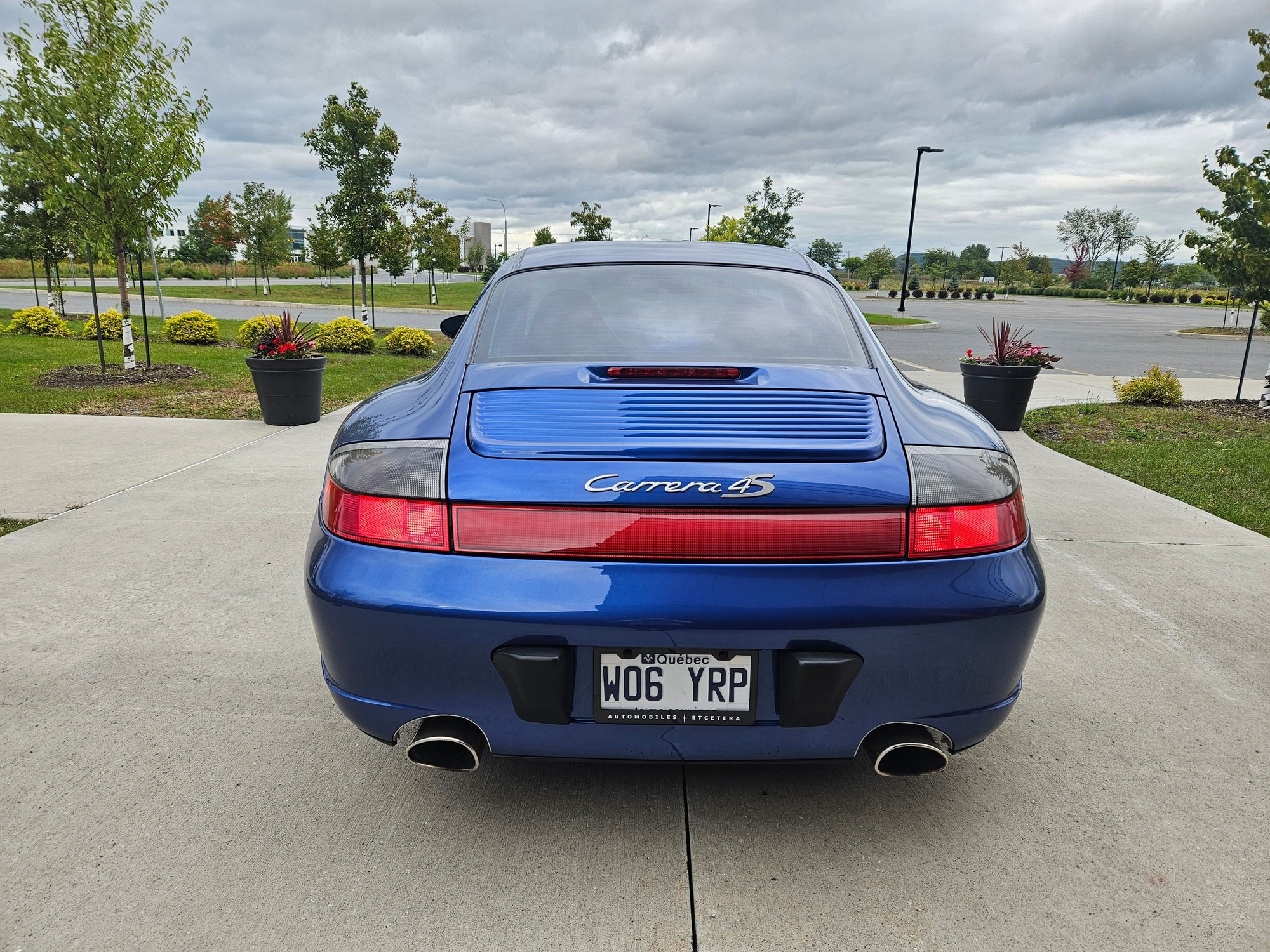 2004 Porsche 911 - Special 2004 911 C4s - Used - VIN WP0AA29964S622269 - 49,000 Miles - 6 cyl - Manual - Blue - Saint-Bruno, QC J3V, Canada