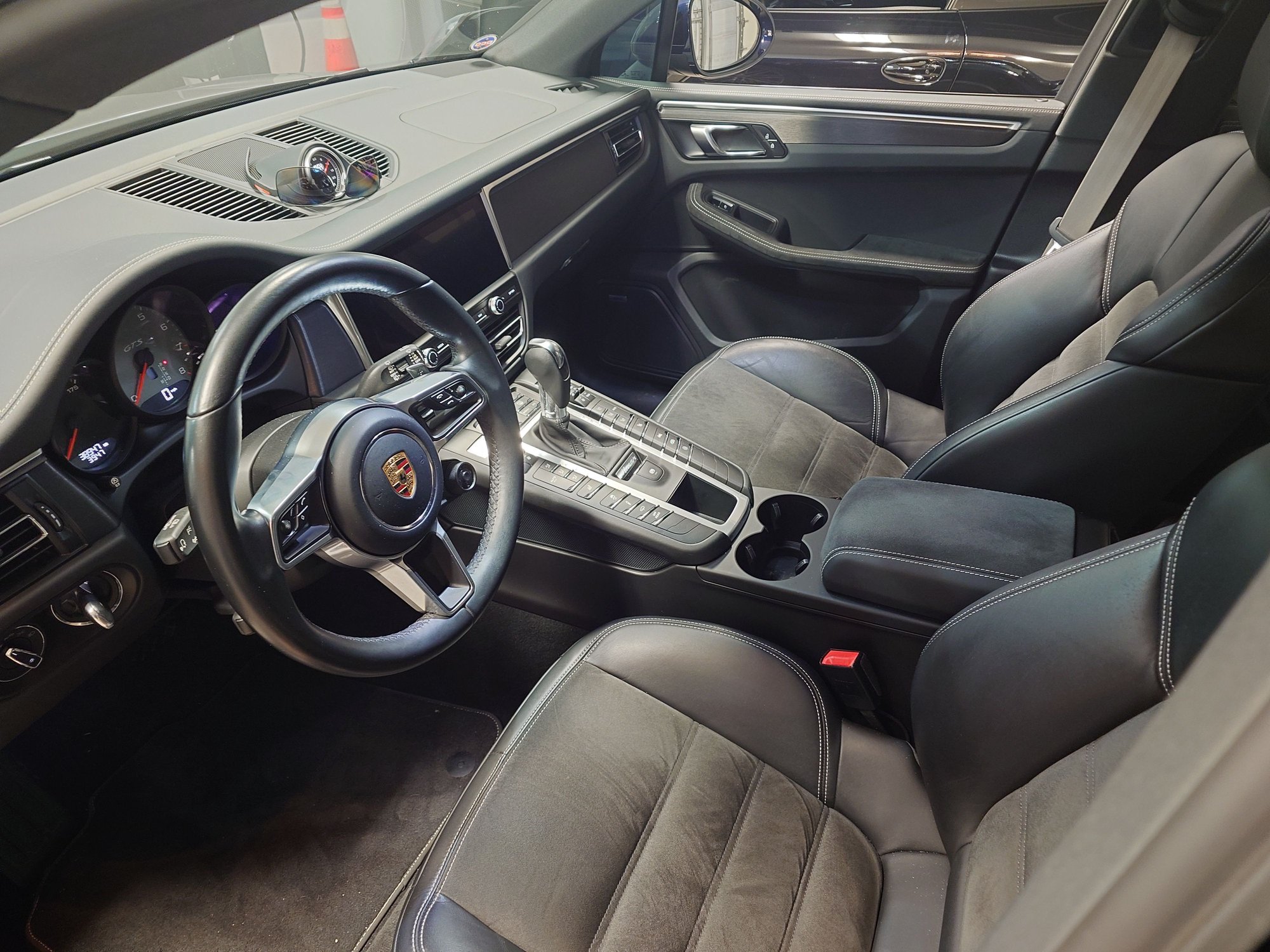 2021 Porsche Macan - For Sale: 2021 Porsche Macan GTS — Night Blue Metallic, One Owner, Meticulously Maint - Used - VIN WP1AG2A57MLB52544 - 44,000 Miles - 6 cyl - Automatic - SUV - Blue - Austin, TX 78716, United States