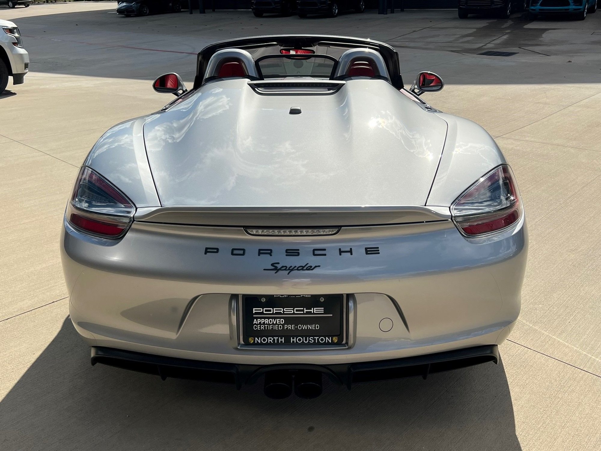 2016 Porsche Boxster - 2016 GT Silver Boxster Spyder (STUNNING SPEC!) - Used - VIN WP0CC2A87GS152618 - 12,608 Miles - Houston, TX 77090, United States