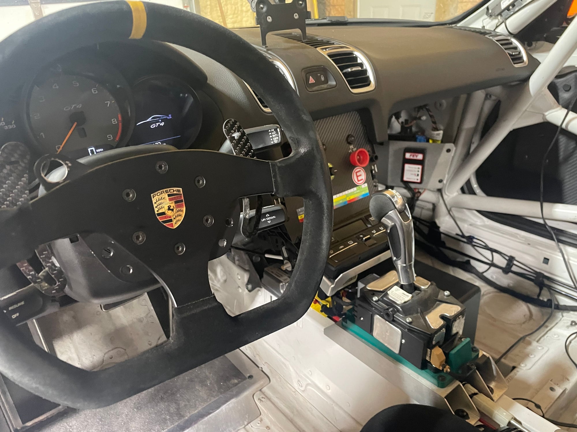 2016 Porsche Cayman GT4 - 2016 porsche GT4 Clubsport many upgrades JRZ suspension - Used - VIN XXXXXXXXXXXXXXXXX - 6,186 Miles - 6 cyl - 2WD - Automatic - Coupe - White - Little Rock, AR 72223, United States