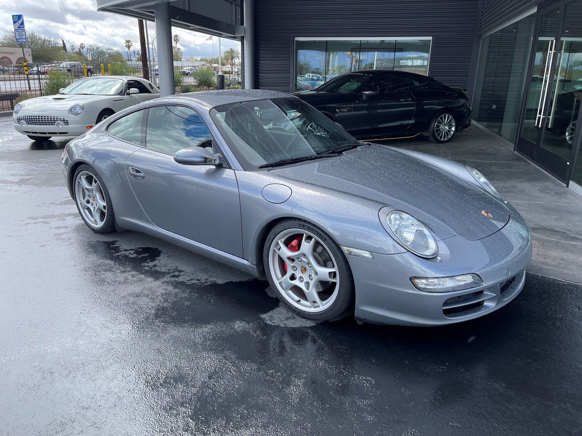 2006 Porsche 911 - *Mint Condition 2006 911 C2S Manual Transmission! 36k miles! Seal Grey Metallic/Black - Used - VIN WP0AB29966S740631 - 36,805 Miles - 6 cyl - 2WD - Manual - Coupe - Gray - Tucson, AZ 85711, United States