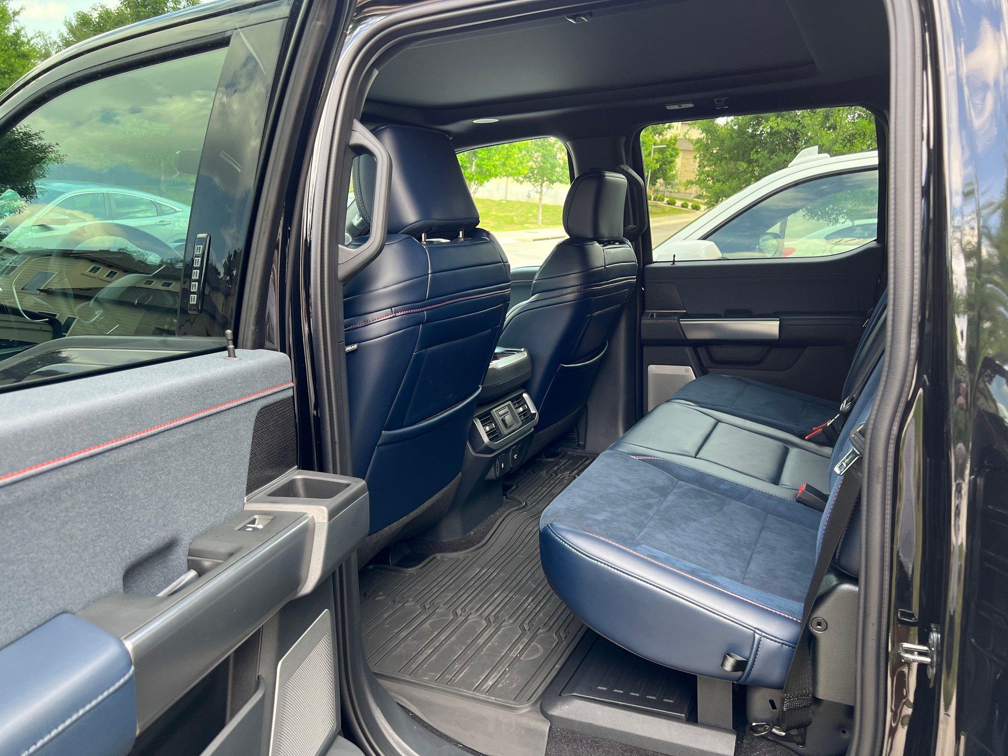 2021 Ford F-150 - Just delivered 2021 Ford Raptor 37 w/ Recaros - Used - VIN 1FTFW1RG2MFD02266 - 250 Miles - 6 cyl - 4WD - Automatic - Truck - Black - Austin, TX 78746, United States