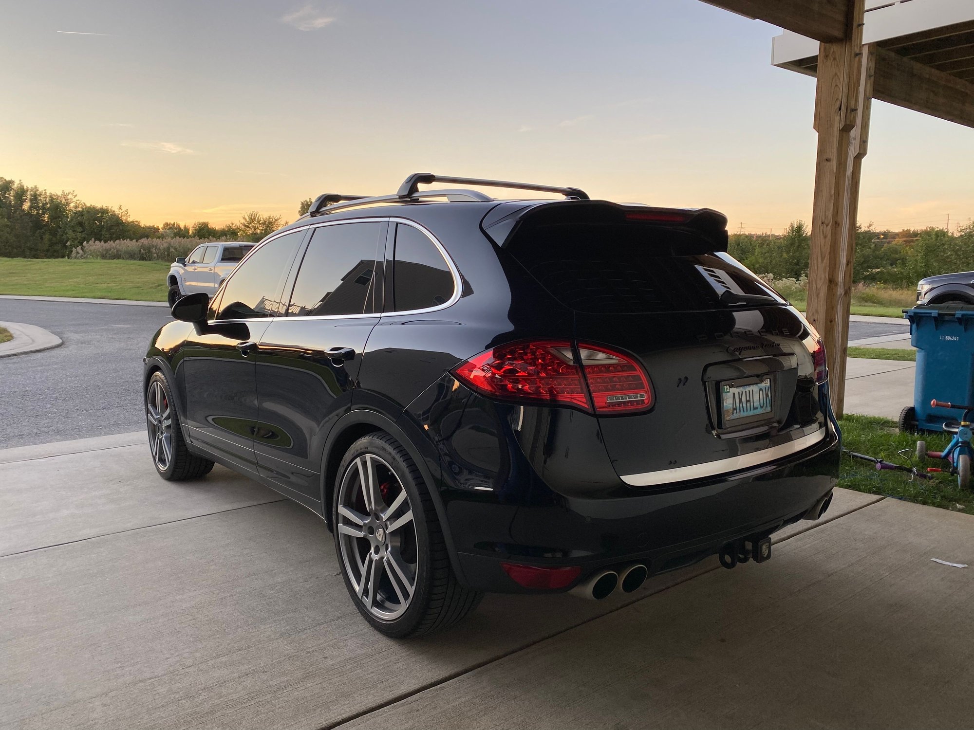 2011 Porsche Cayenne - 2011 Porsche Cayenne Turbo - Used - VIN WP1AC2A27BLA87693 - 160,000 Miles - 8 cyl - 4WD - Automatic - SUV - Black - Stevensville, MD 21666, United States