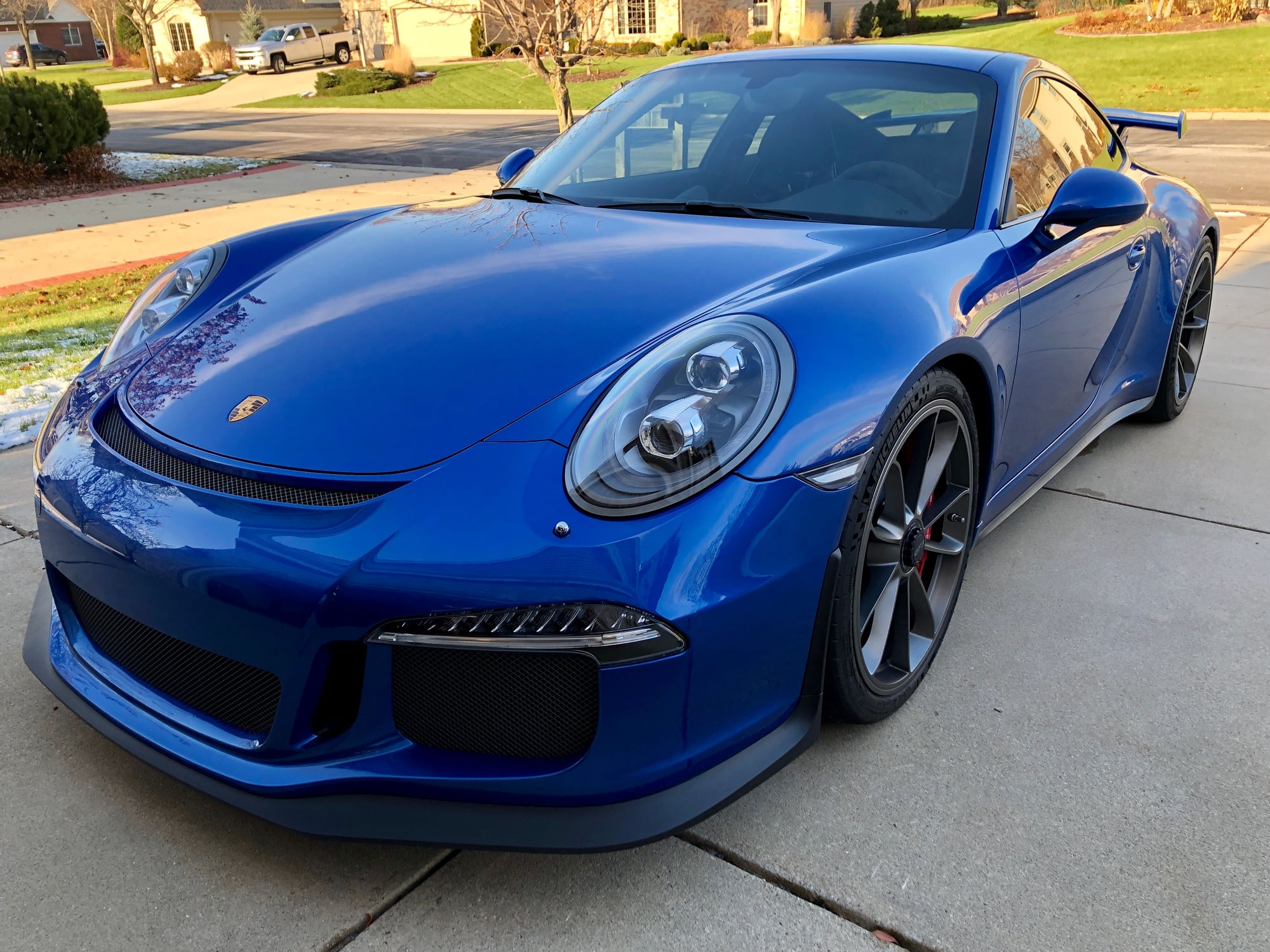 2016 Porsche GT3 - 2,400 miles/SB GT3 well optioned with LWBS - Used - VIN WP0AC2A98GS184249 - 2,234 Miles - 6 cyl - 2WD - Automatic - Coupe - Blue - Milwaukee, WI 53051, United States