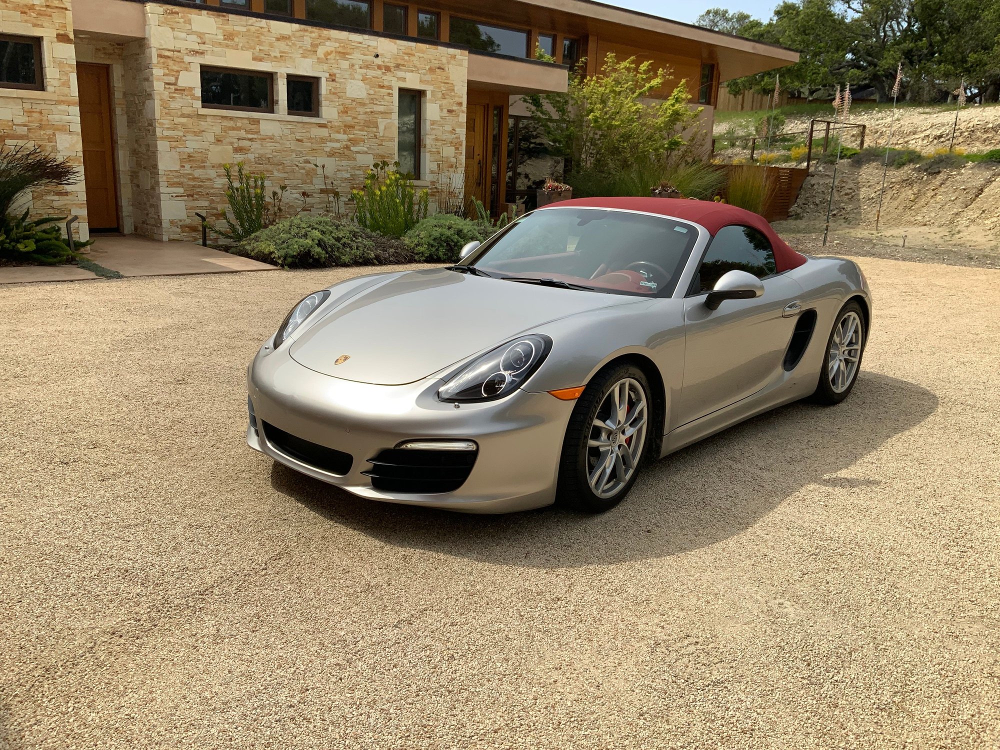 2013 Porsche Boxster - Rare 2013 Boxster S Platinum Silver Metallic, Carrera Red  leather and  Bordeaux Top - Used - VIN WP0CB2A81DS133562 - 6 cyl - 2WD - Automatic - Convertible - Silver - Carmel, CA 93923, United States