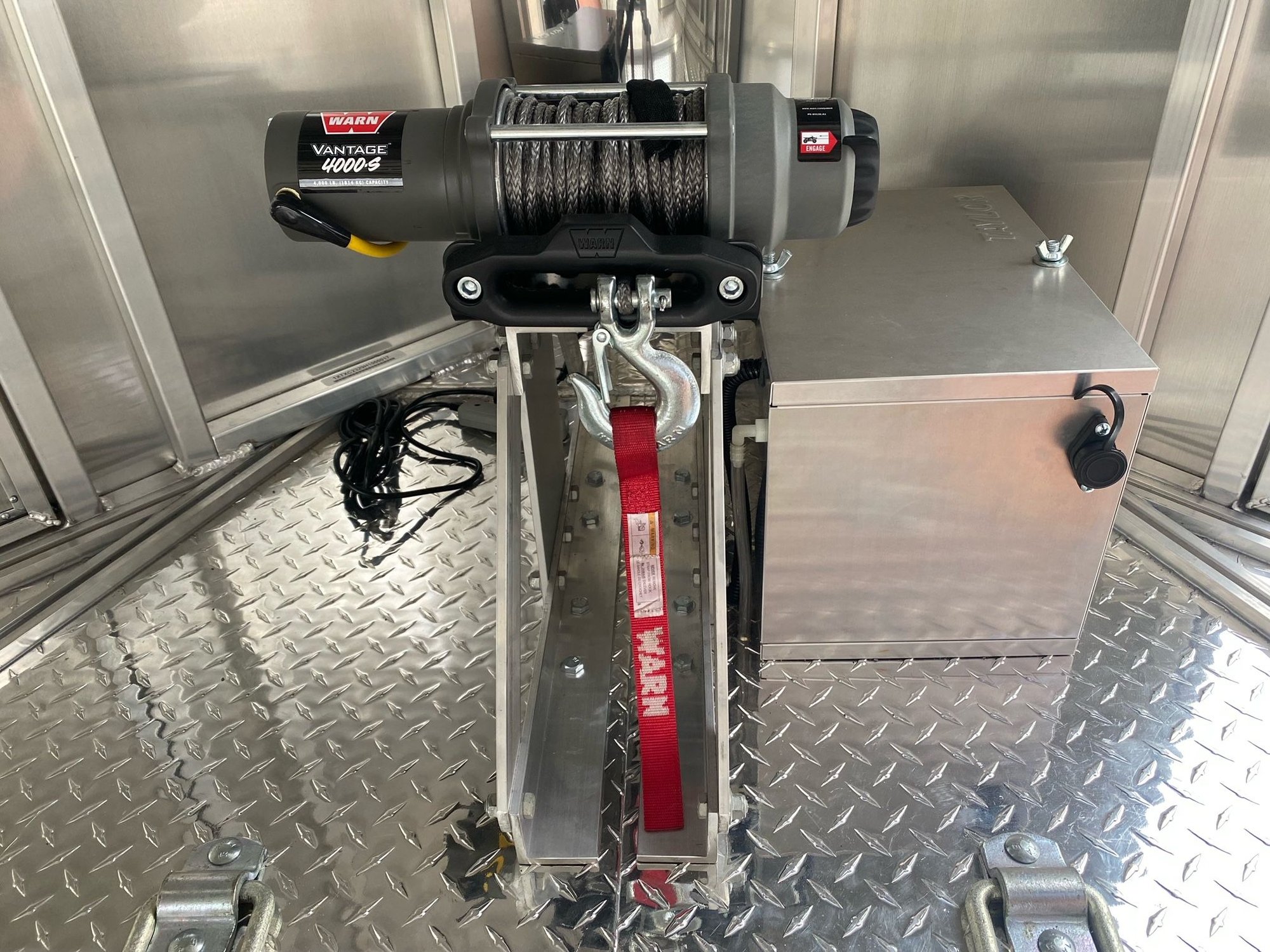 2019 Porsche 911 - Trailex Enclosed Car Trailer – 6” Additional Factory Height, Diamond Plate - Used - VIN 1XTXC2329H1999917 - 750 Miles - Wayzata, MN 55391, United States