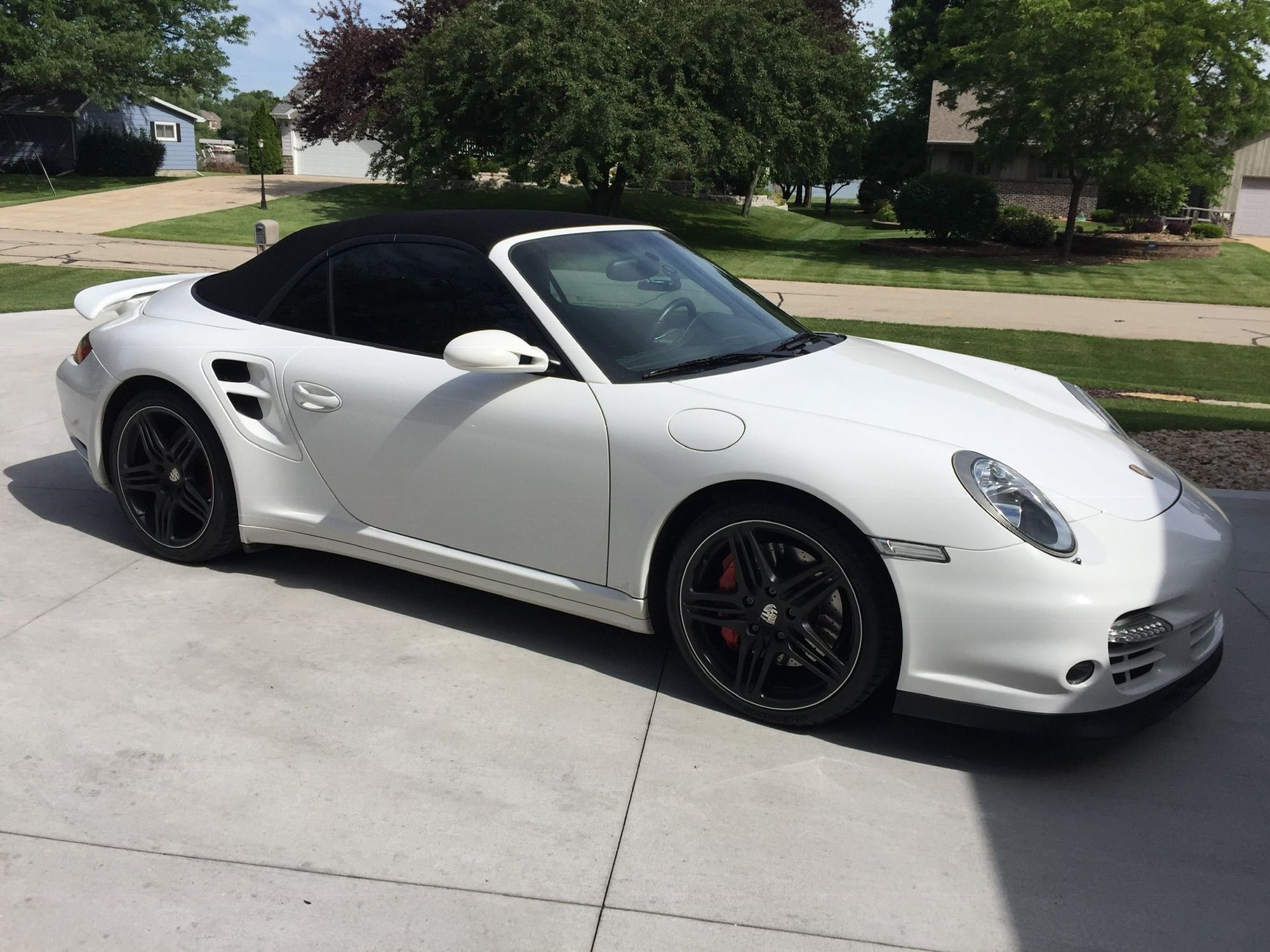 2009 Porsche 911 - 2009 911 Turbo Cab, manual, very high spec, last of the Metzger - Used - VIN WP0CD29949S773151 - 24,600 Miles - 6 cyl - AWD - Manual - Convertible - White - Oshkosh, WI 54901, United States