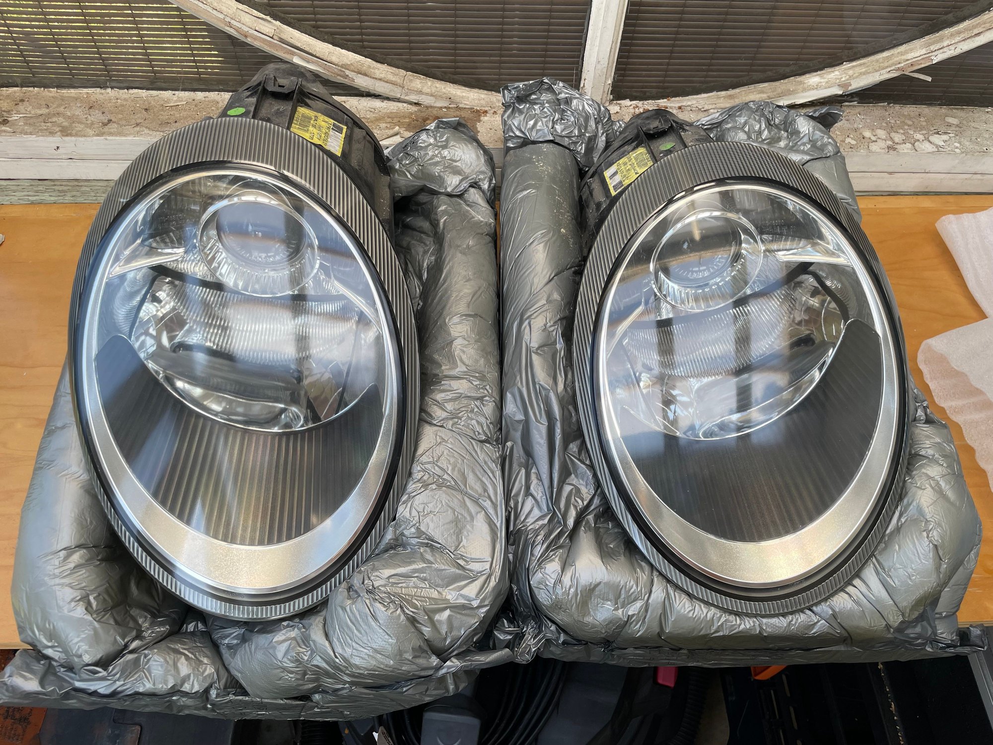 Lights - 997.1 OEM Xenon Headlights full set - Used - 2005 to 2012 Porsche 911 - San Marino, CA 91108, United States