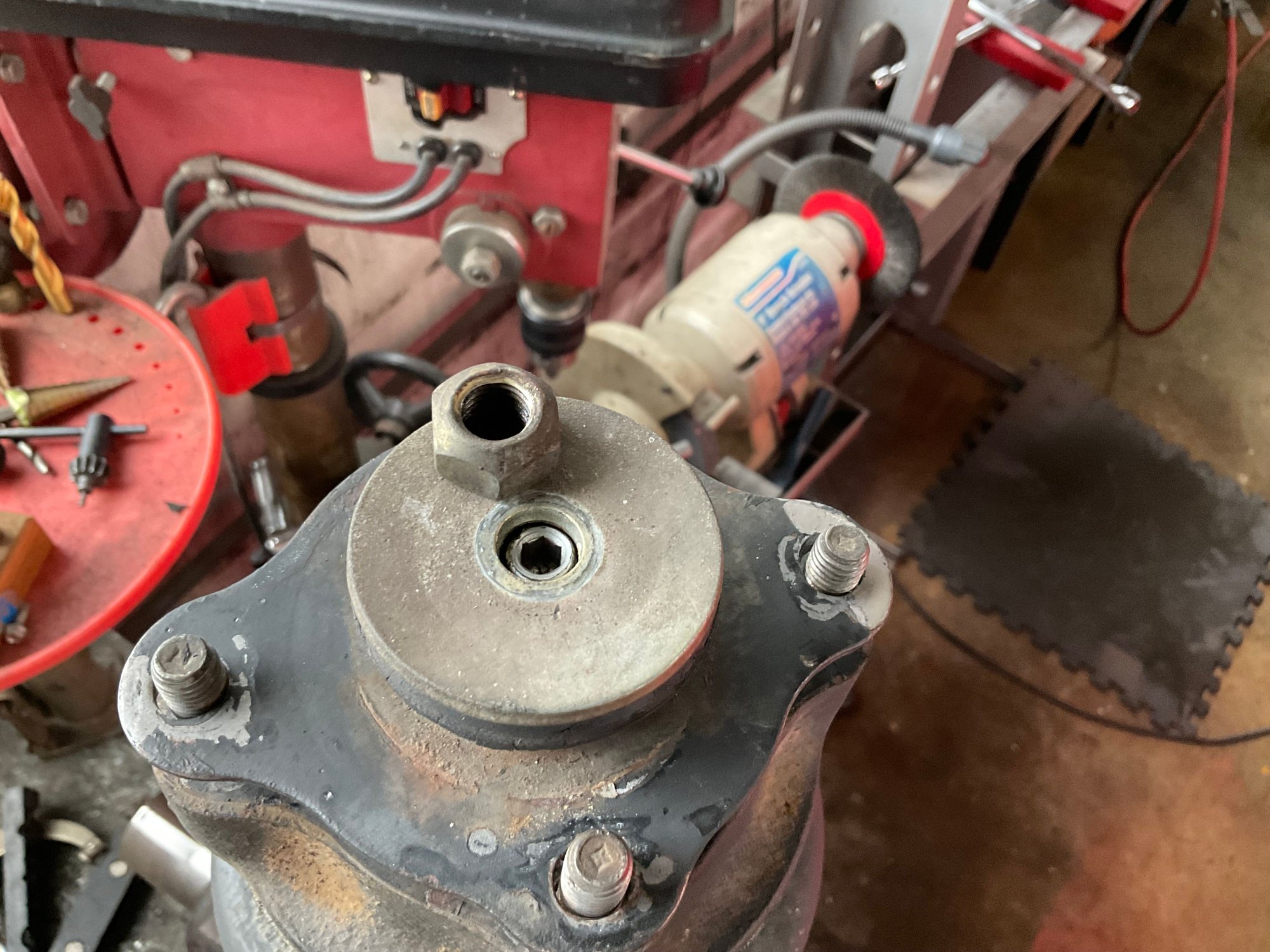 Added big top washer and threads not usable?