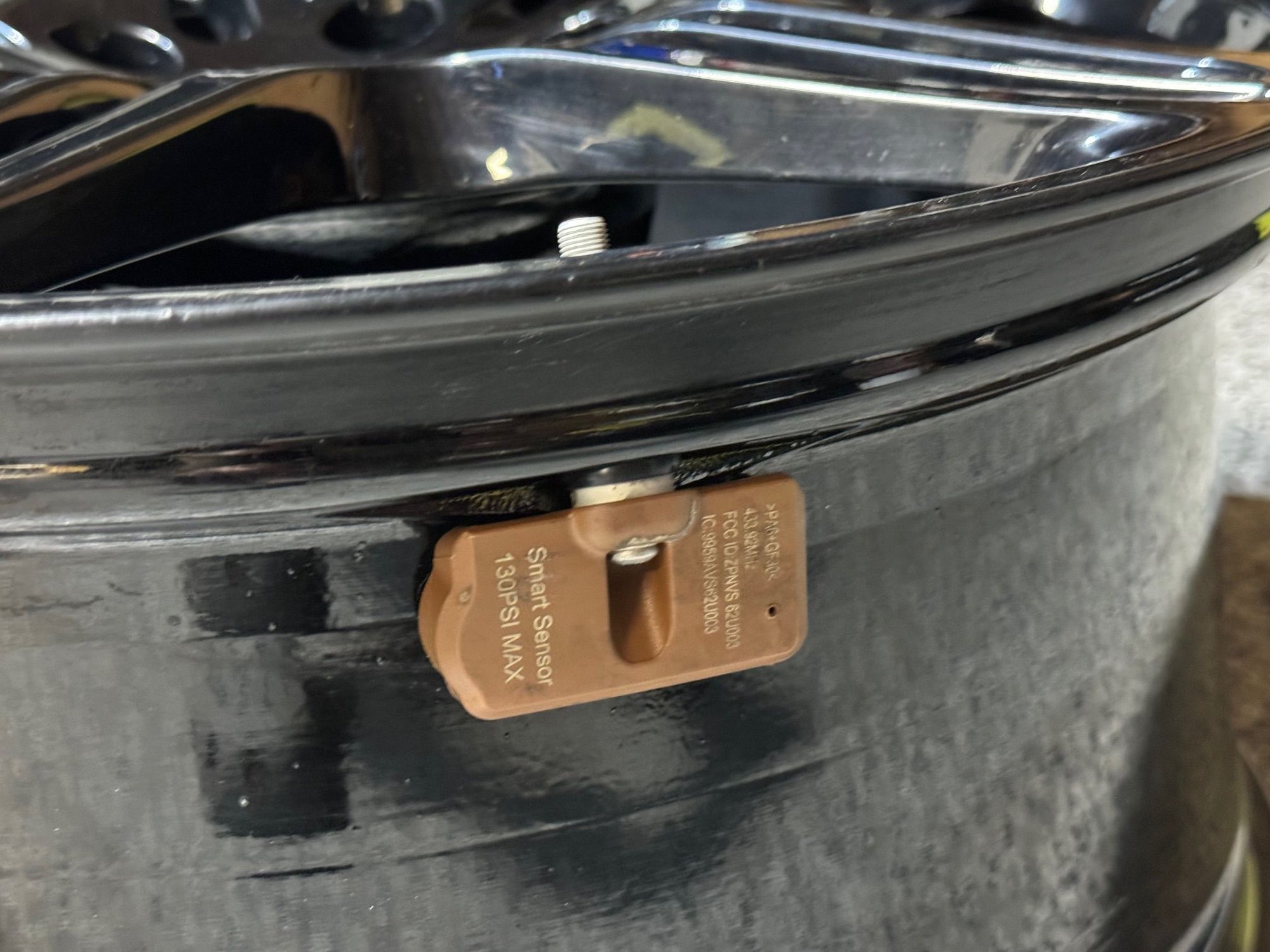 Wheels and Tires/Axles - Black 997.1 Turbo OEM Wheels + TPMS + OEM Center Caps - Used - 2005 to 2012 Porsche 911 - Denver, CO 80212, United States