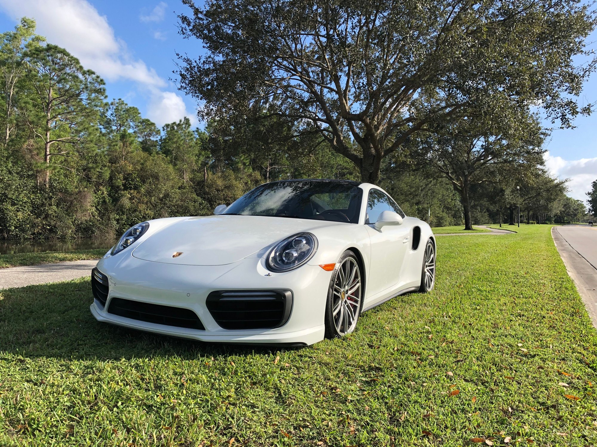 2017 Porsche 911 - 2017 991.2 Turbo Coupe Low miles  Must Sell - Used - VIN WP0AD2A95HS166452 - 16,000 Miles - 6 cyl - AWD - Automatic - Coupe - White - Palm Beach Gardens, FL 33412, United States