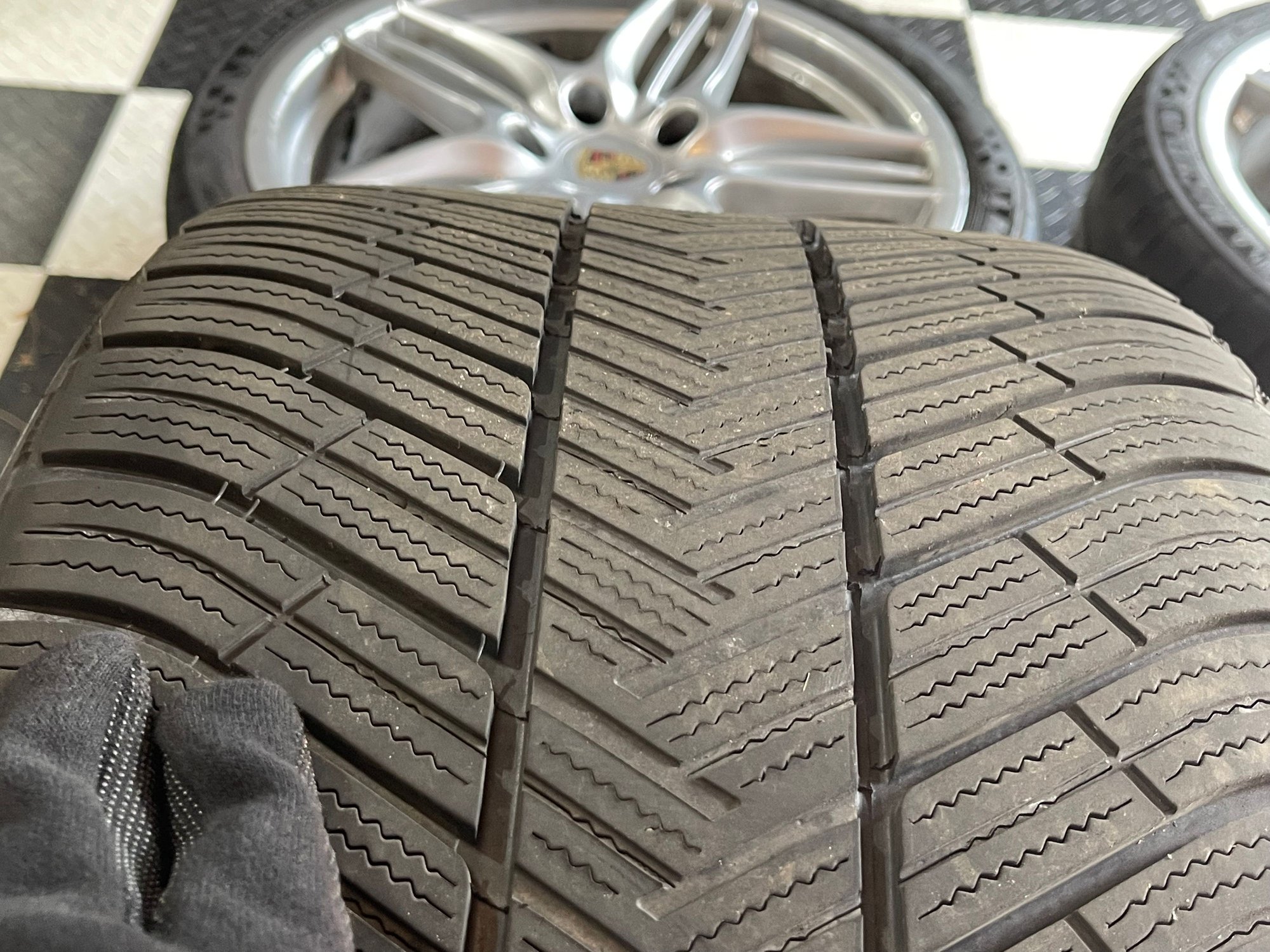 Wheels and Tires/Axles - Porsche 991 Carrera S III Wheels 20", Michelin PA4 Winter Tires, TPMS, OEM Black MINT - Used - 2012 to 2019 Porsche 911 - Greenwich, CT 06831, United States