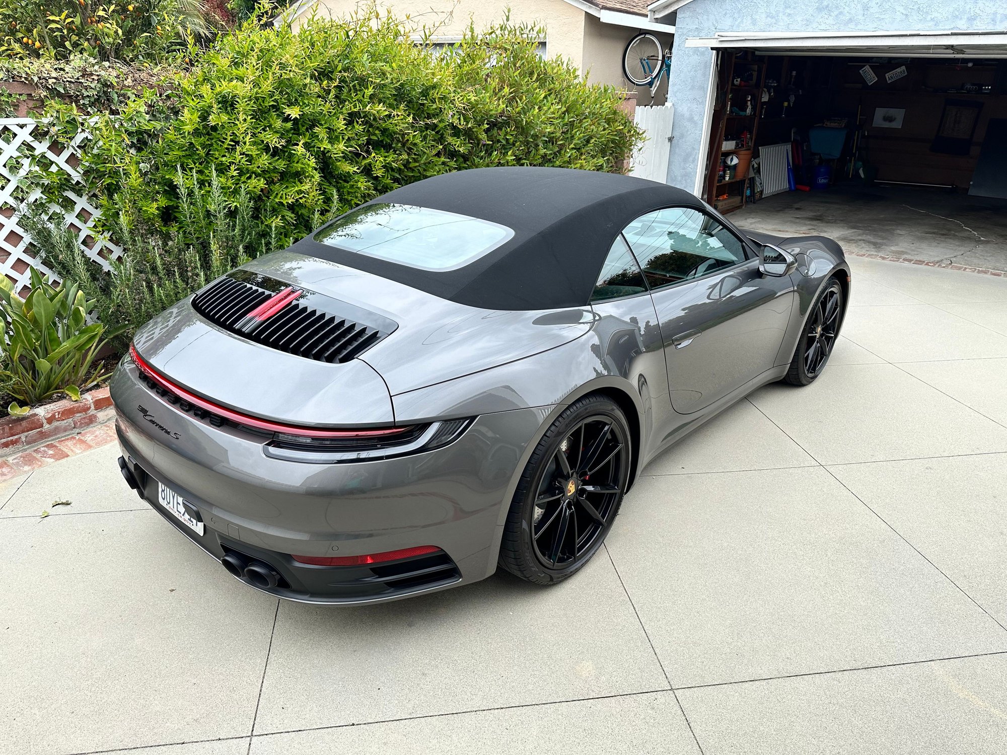 2021 Porsche 911 - 2021 992 Carrera S Cab -- 1 owner, 12k miles, Bordeaux Red interior -- NEW PRICE - Used - VIN WP0CB2A96MS248537 - 12,843 Miles - 6 cyl - 2WD - Automatic - Convertible - Gray - Hawthorne, CA 90250, United States