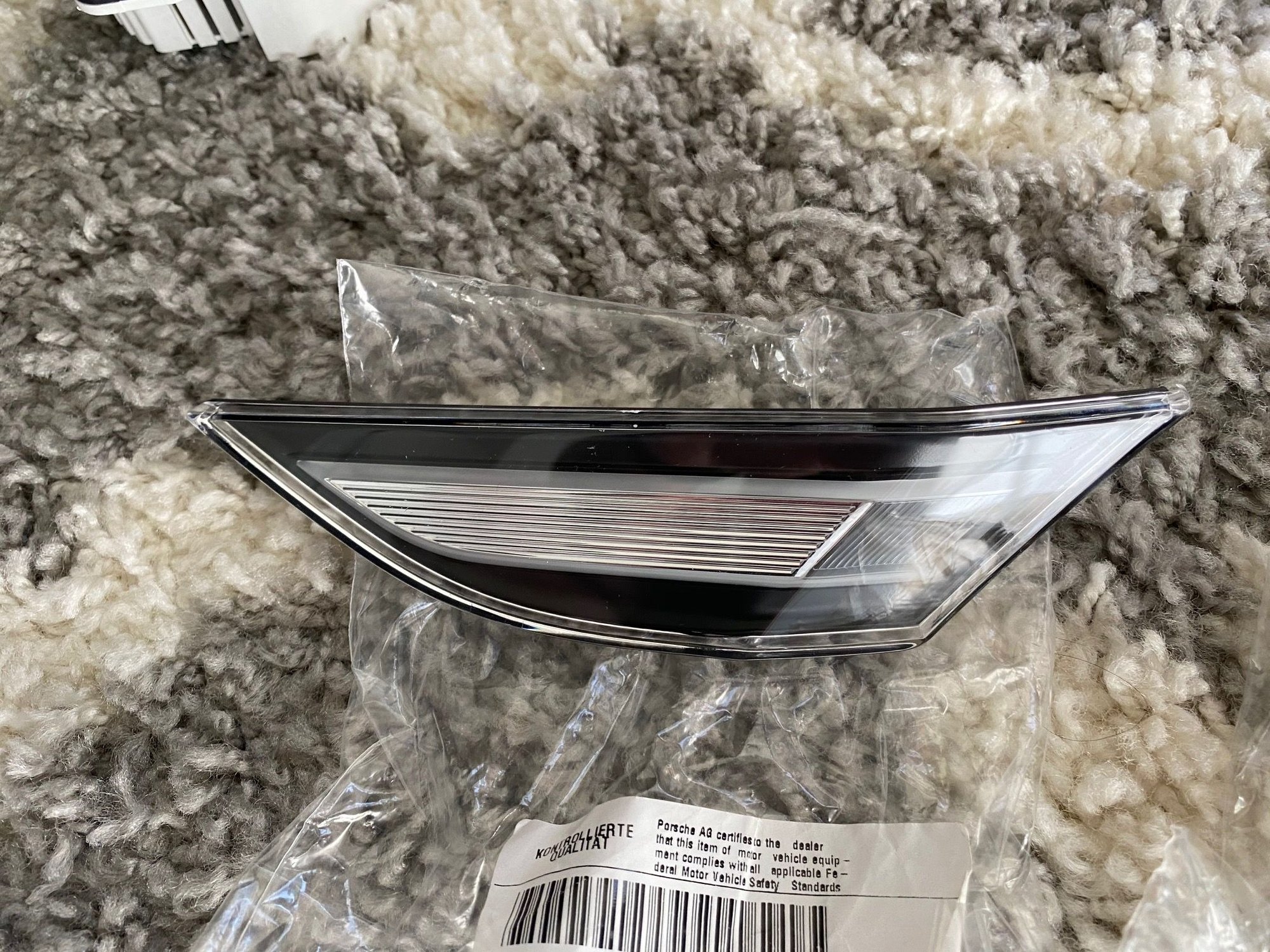 Exterior Body Parts - 991 / 981 / 718 OEM LED Clear Sidemarkers - New - 2012 to 2019 Porsche 911 - Ringwood, NJ 07456, United States