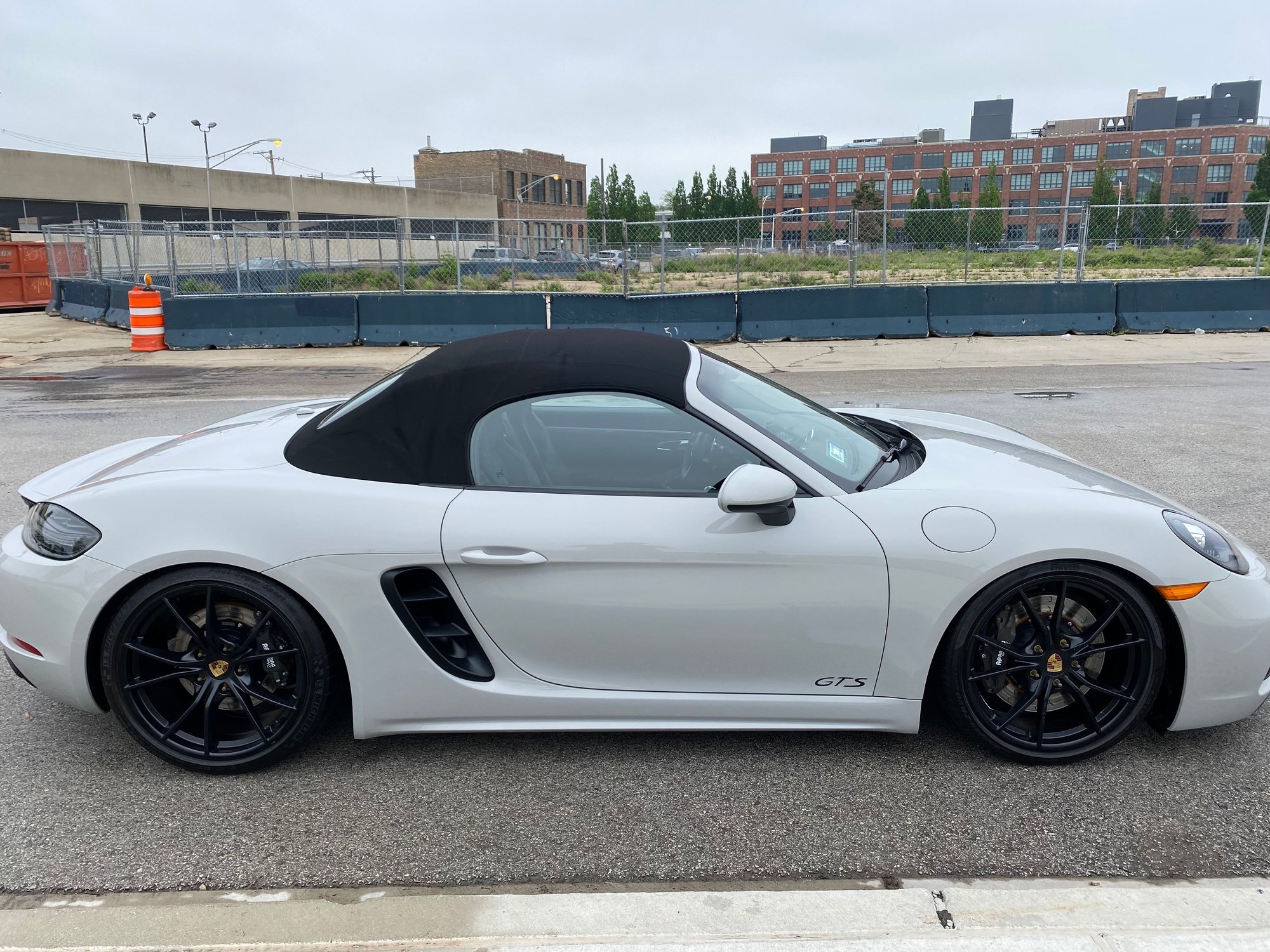 2018 Porsche 718 Boxster - 2018 718 BOXSTER GTS- $101,000 MSRP + OVER $25,000 IN TRACK MODS! BEAUTIFUL! - Used - VIN WP0CB2A8XJS228679 - 35,100 Miles - 4 cyl - 2WD - Automatic - Convertible - Other - Chicago, IL 60657, United States