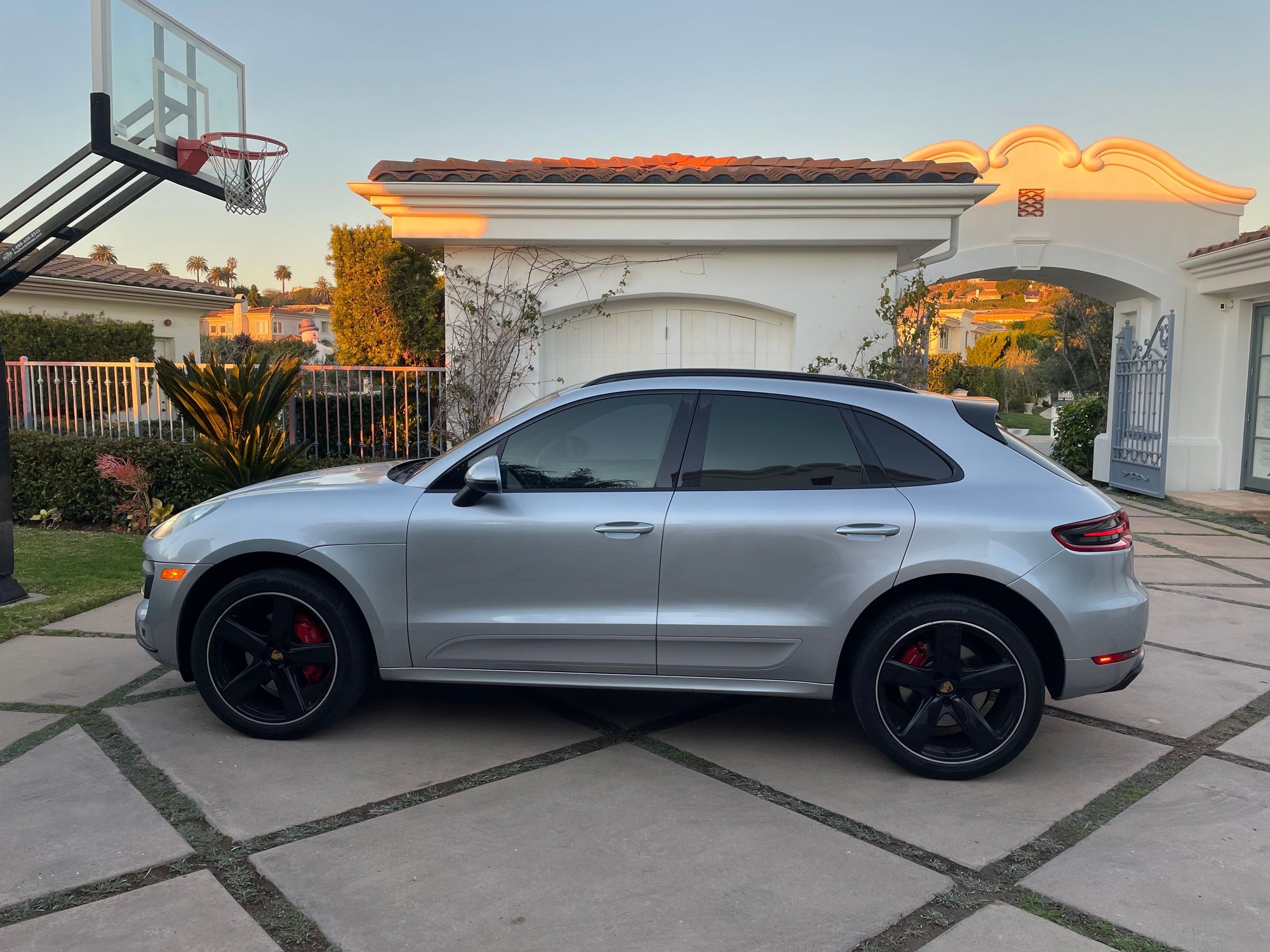 2016 Porsche Macan - Fully-loaded Porsche Macan Turbo in rare color combination - Used - VIN WP1AF2A54GLB90059 - 57,560 Miles - 6 cyl - AWD - Automatic - SUV - Silver - Culver City, CA 90232, United States